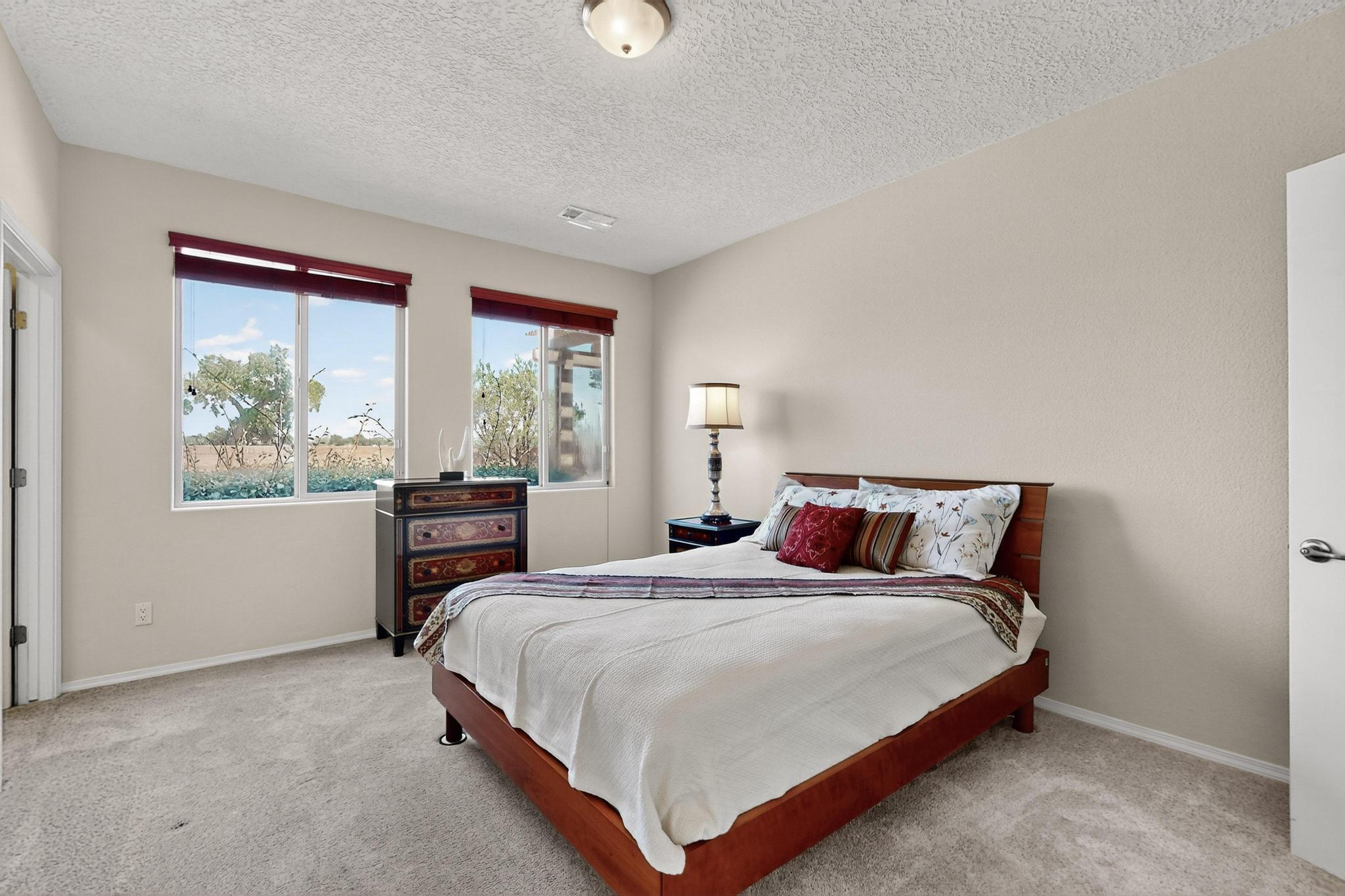 820 GOLDEN YARROW Trail