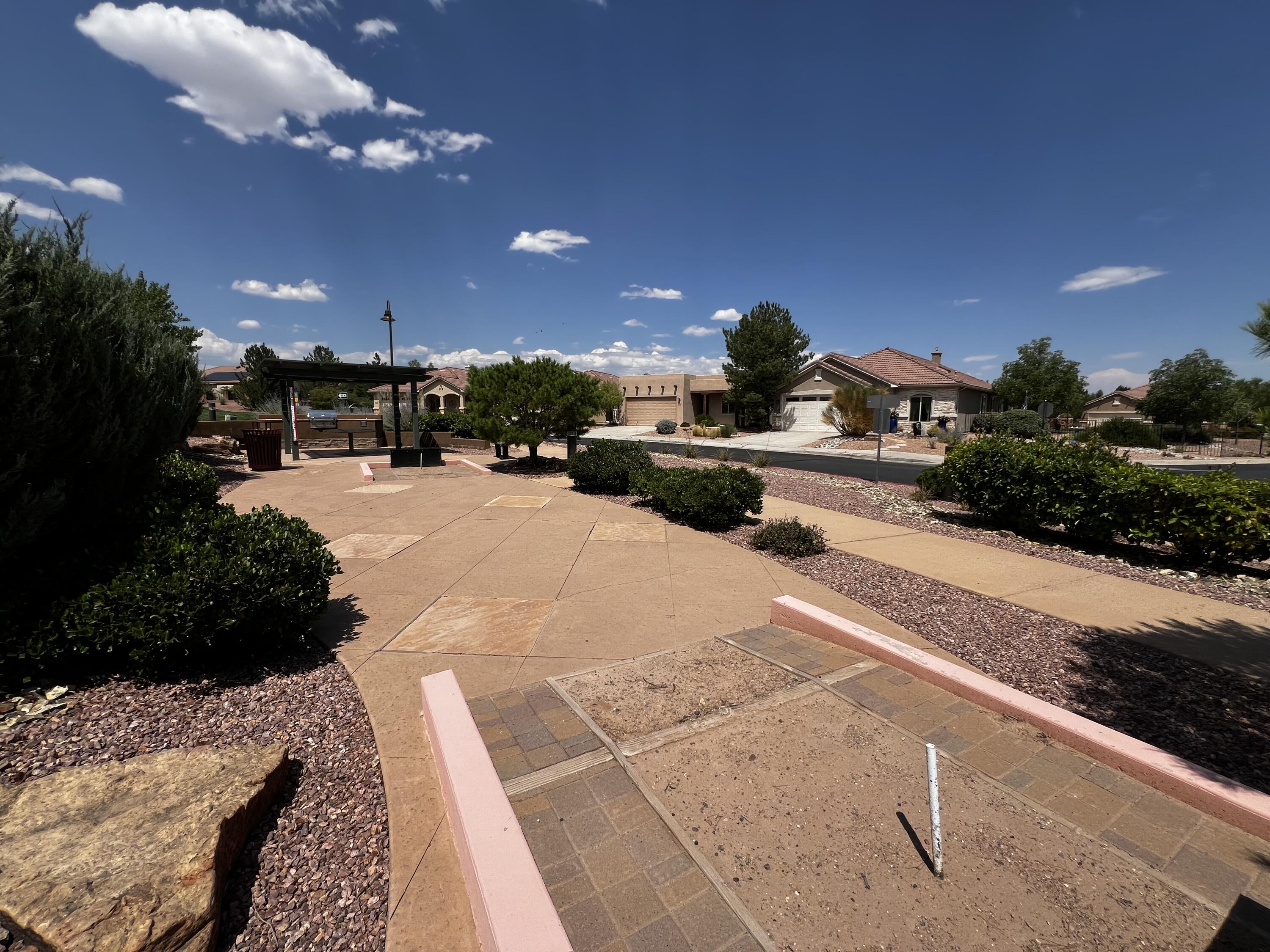 820 GOLDEN YARROW Trail