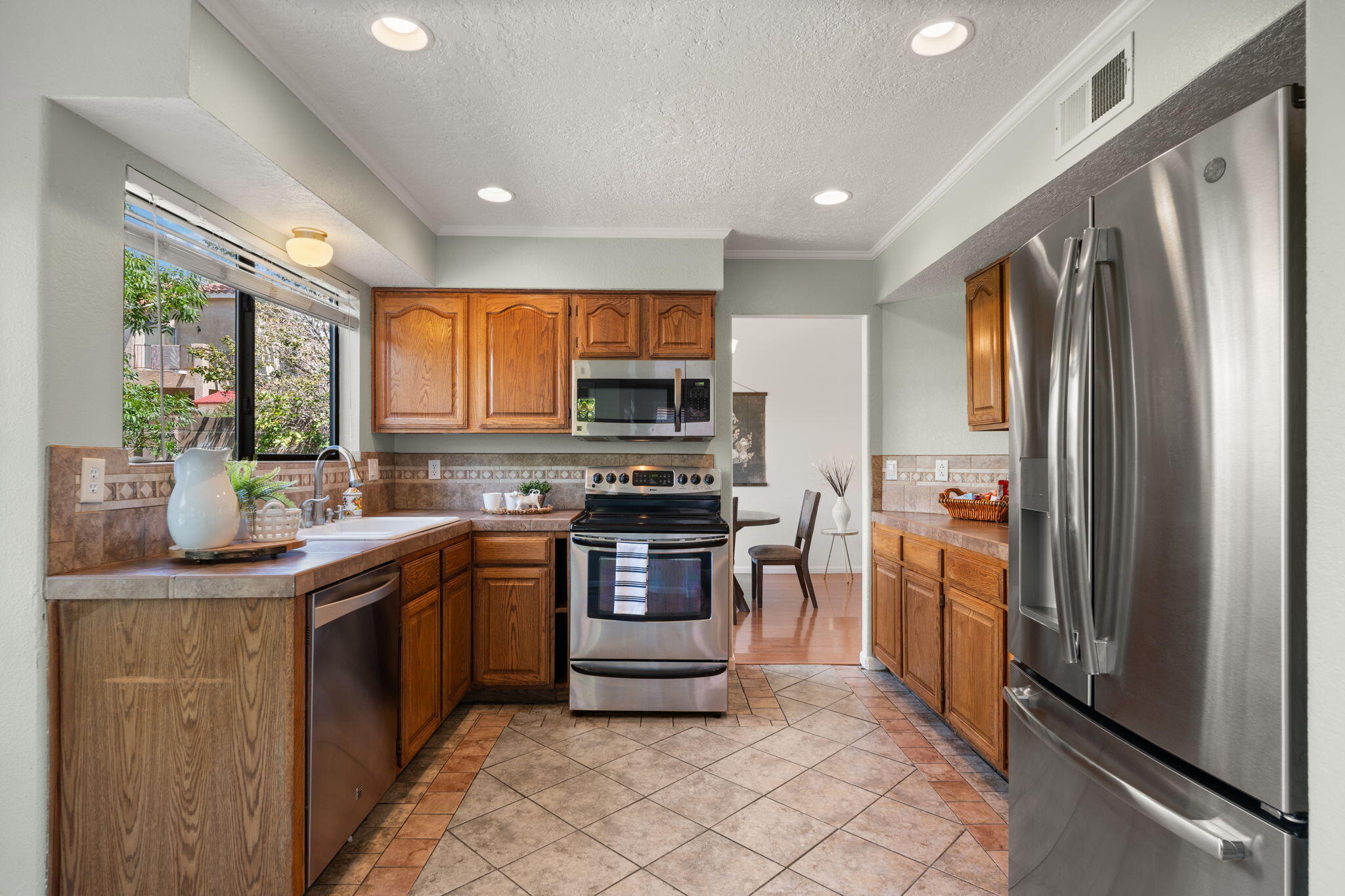 7901 WILLIAM MOYERS Avenue NE