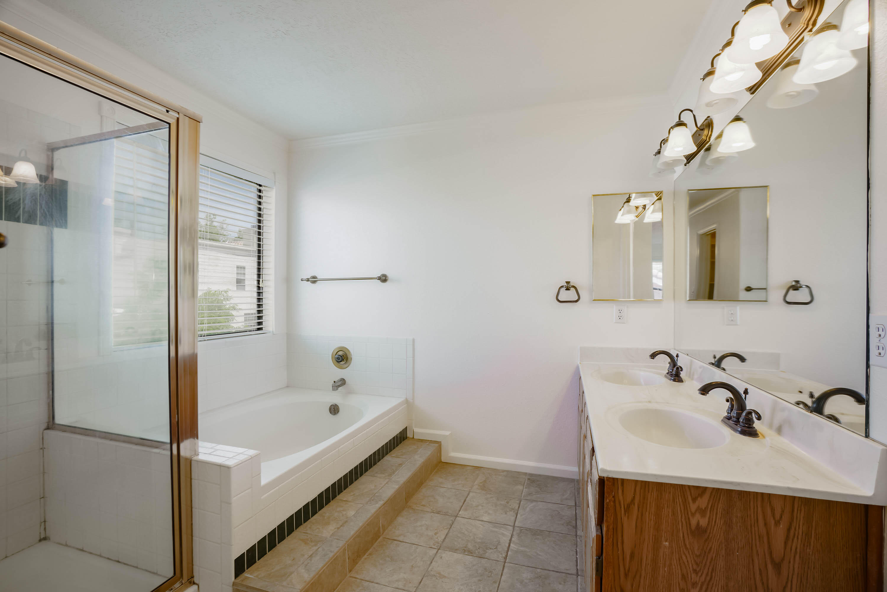 7901 WILLIAM MOYERS Avenue NE