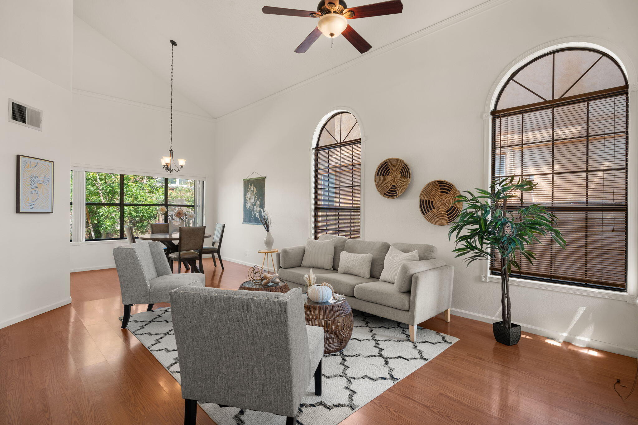 7901 WILLIAM MOYERS Avenue NE