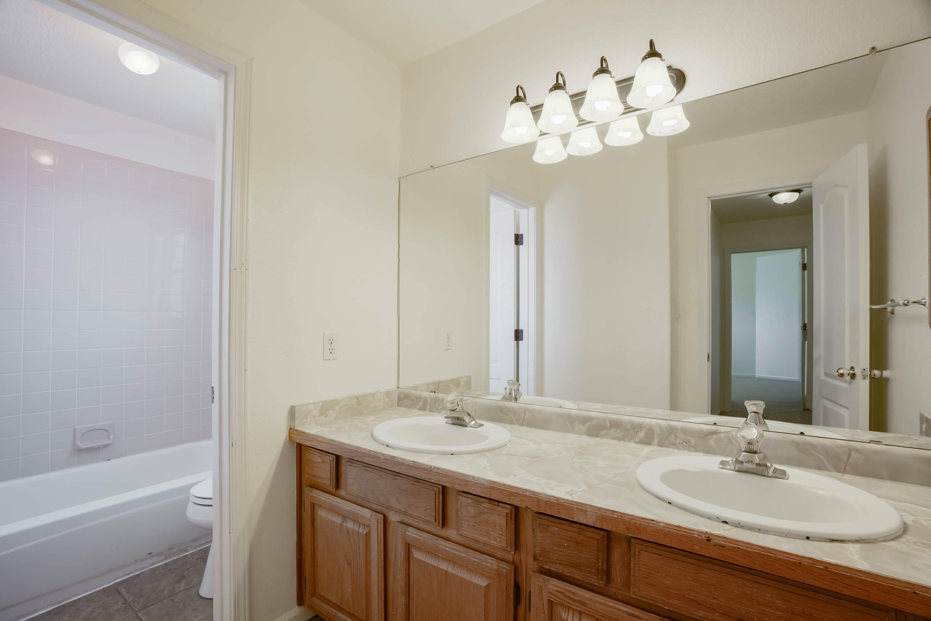 7901 WILLIAM MOYERS Avenue NE