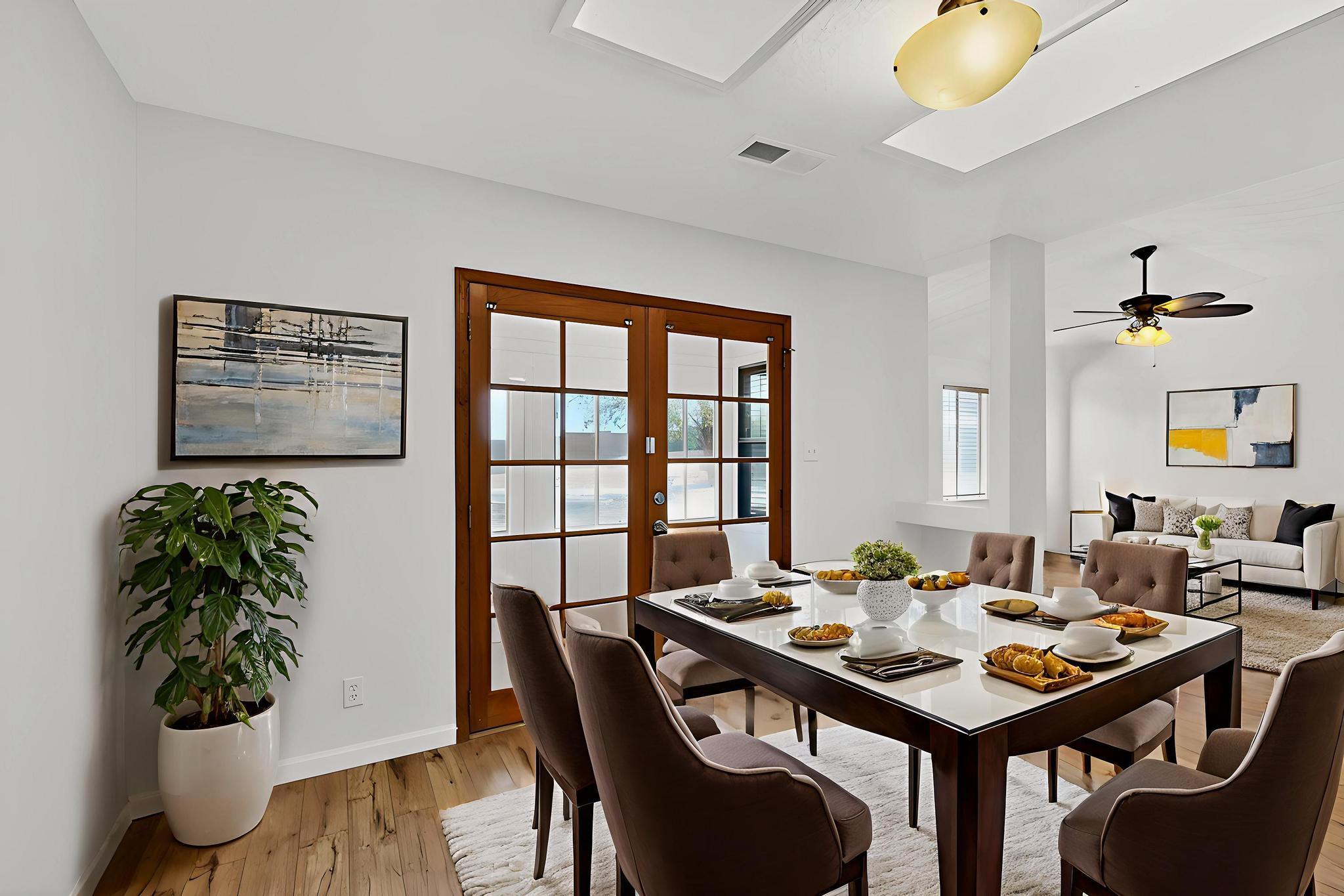 4552 QUARTZ Drive NE