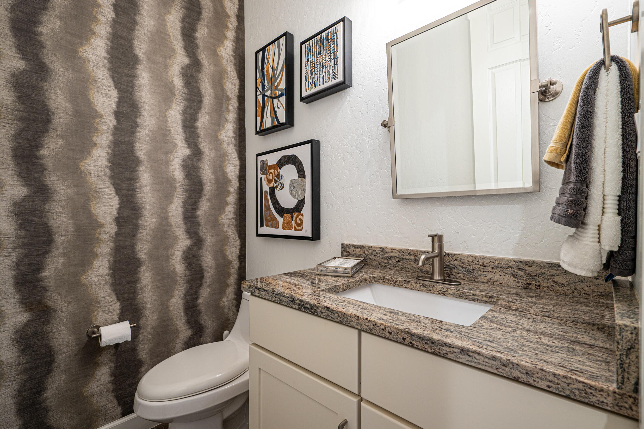 6044 Redondo Sierra NE