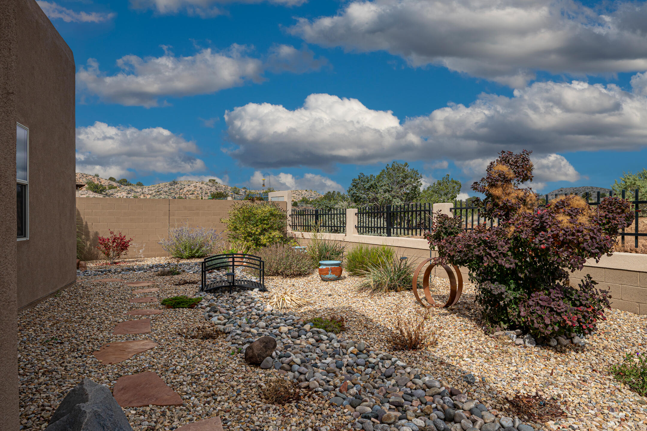 6044 Redondo Sierra NE