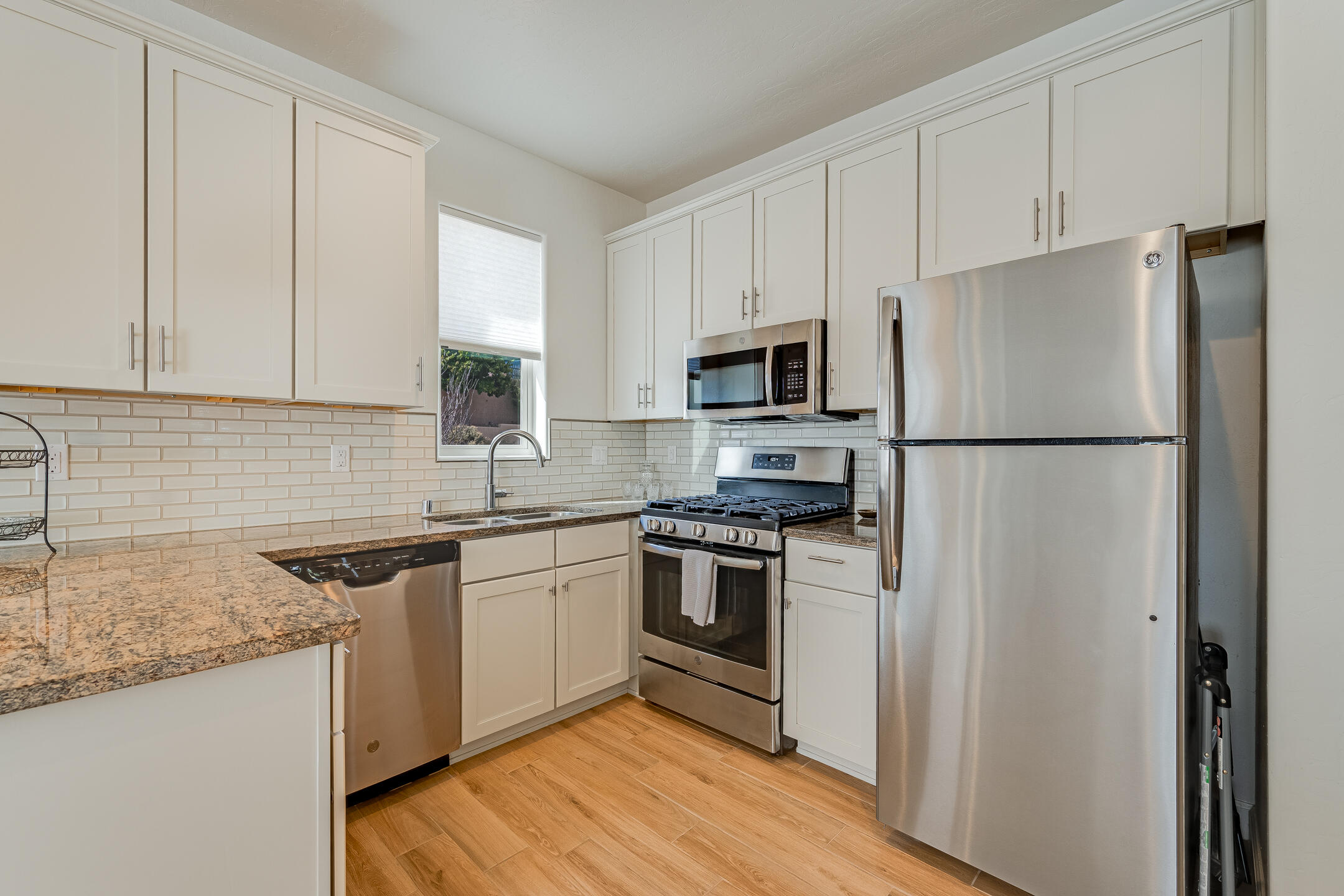 6044 Redondo Sierra NE