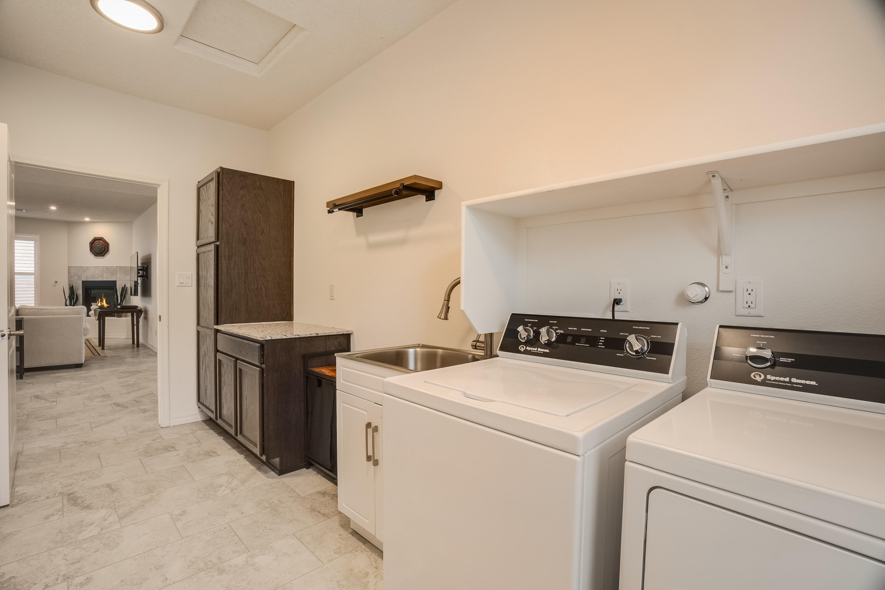 590 Rio Chama Circle SW