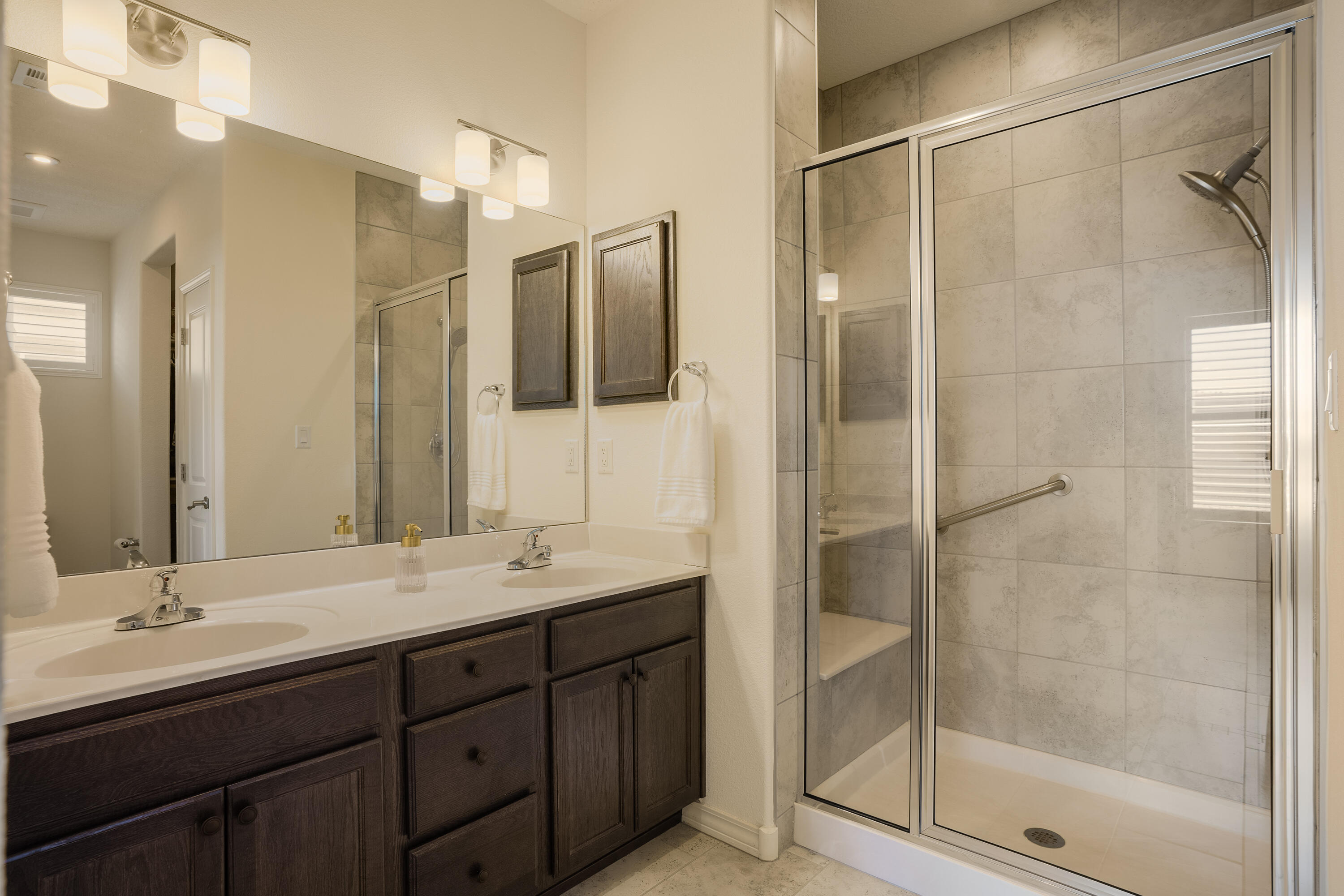 590 Rio Chama Circle SW