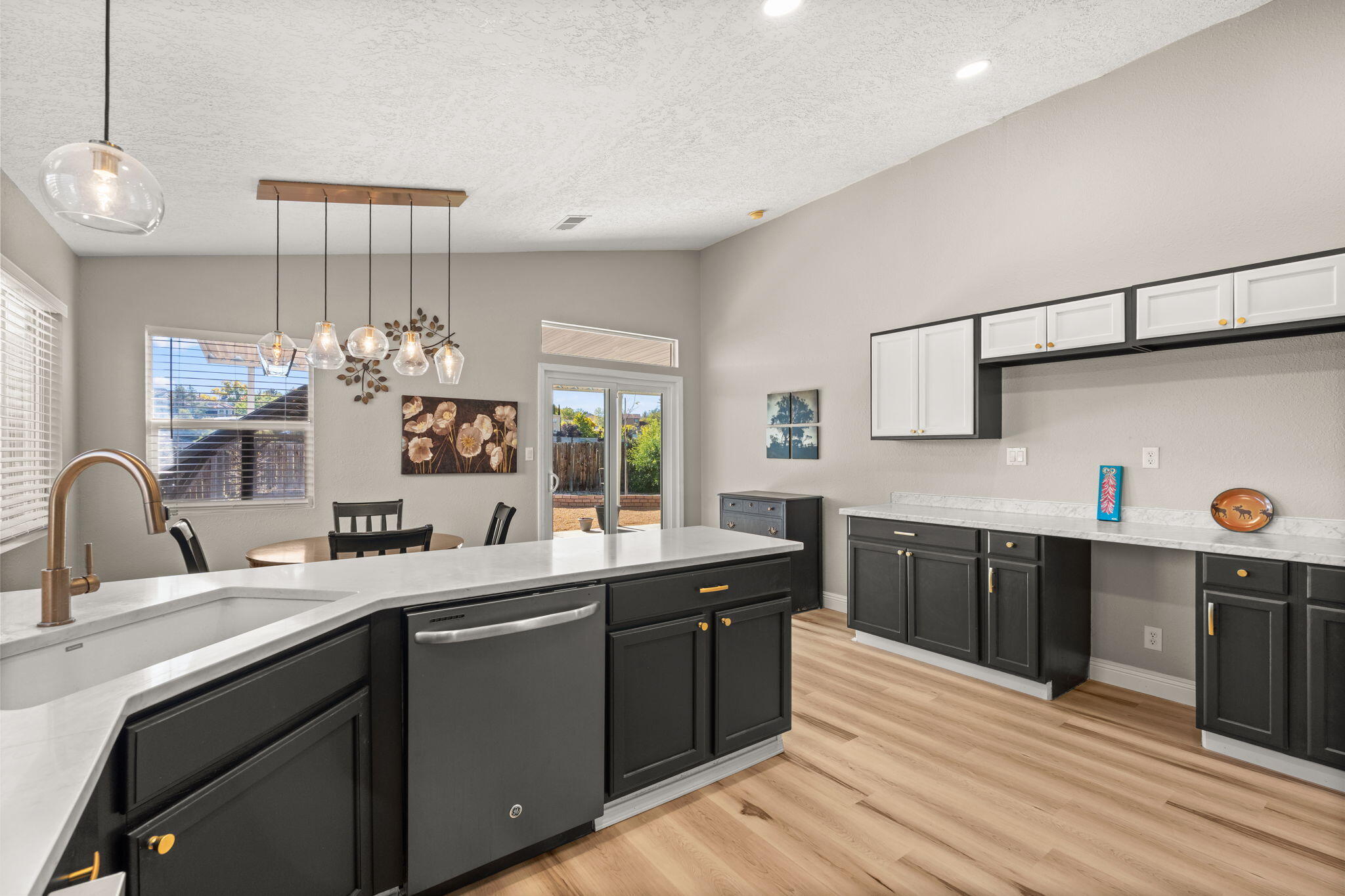 4428 Loren Avenue NW