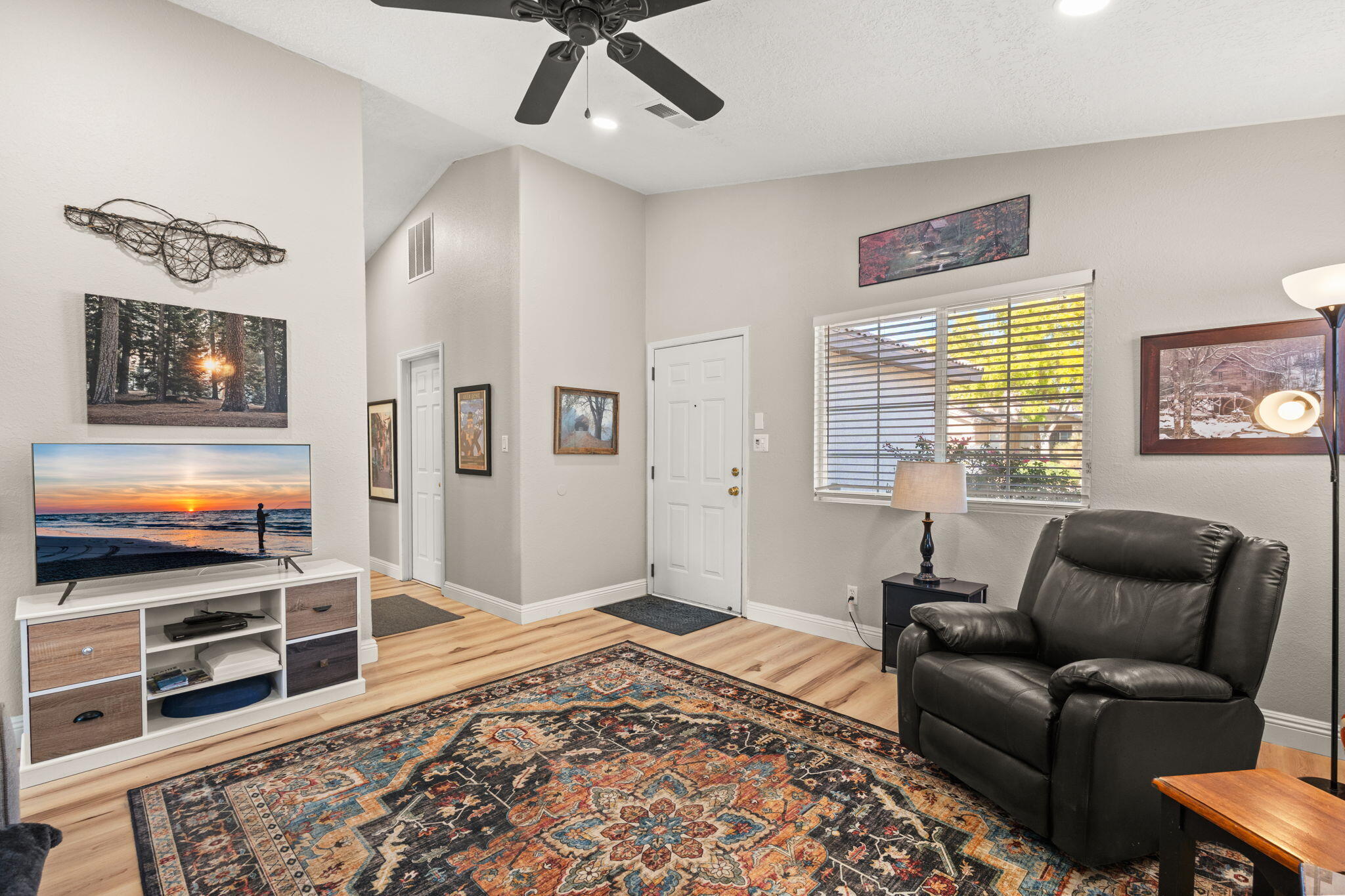 4428 Loren Avenue NW