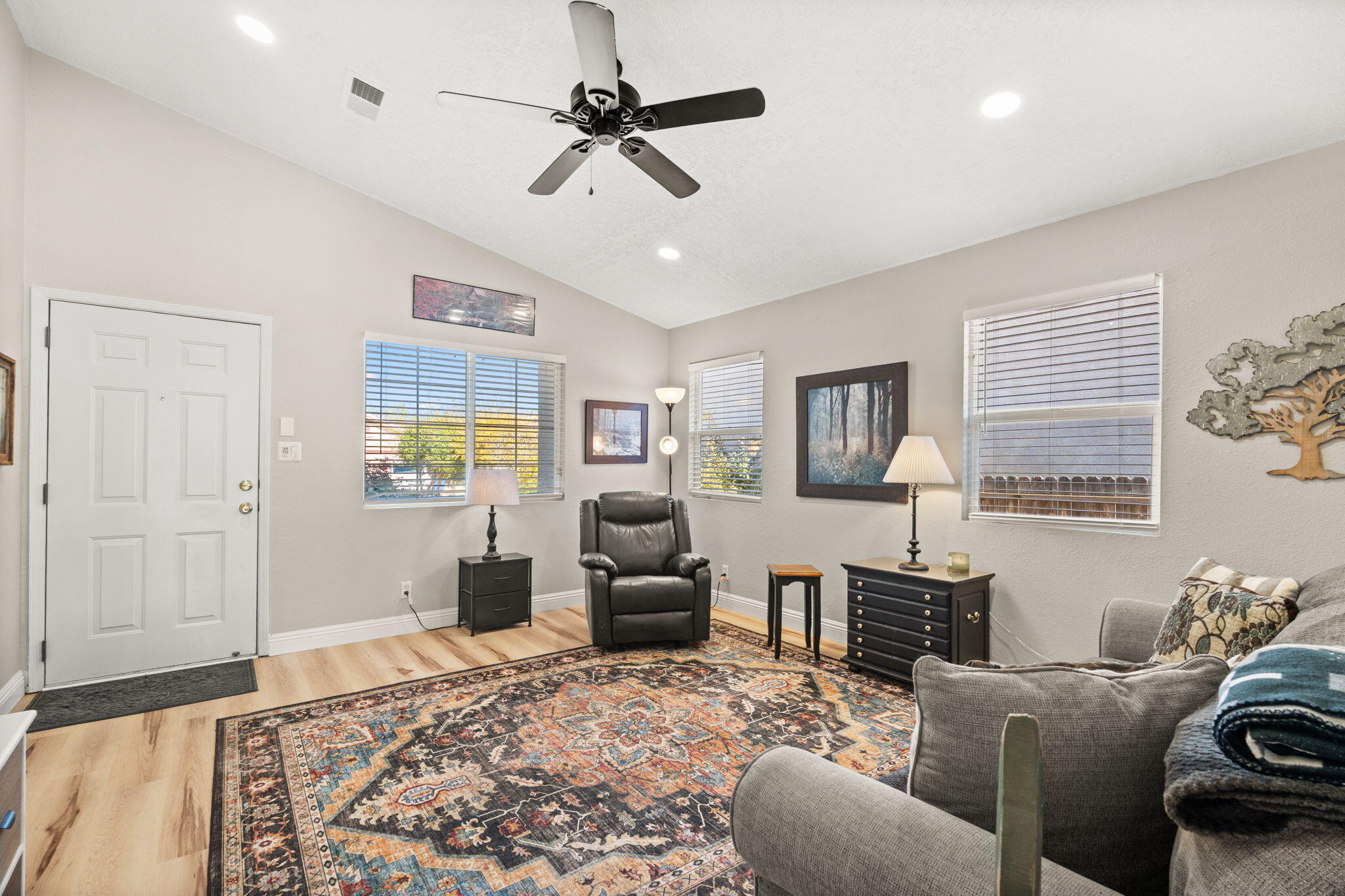 4428 Loren Avenue NW