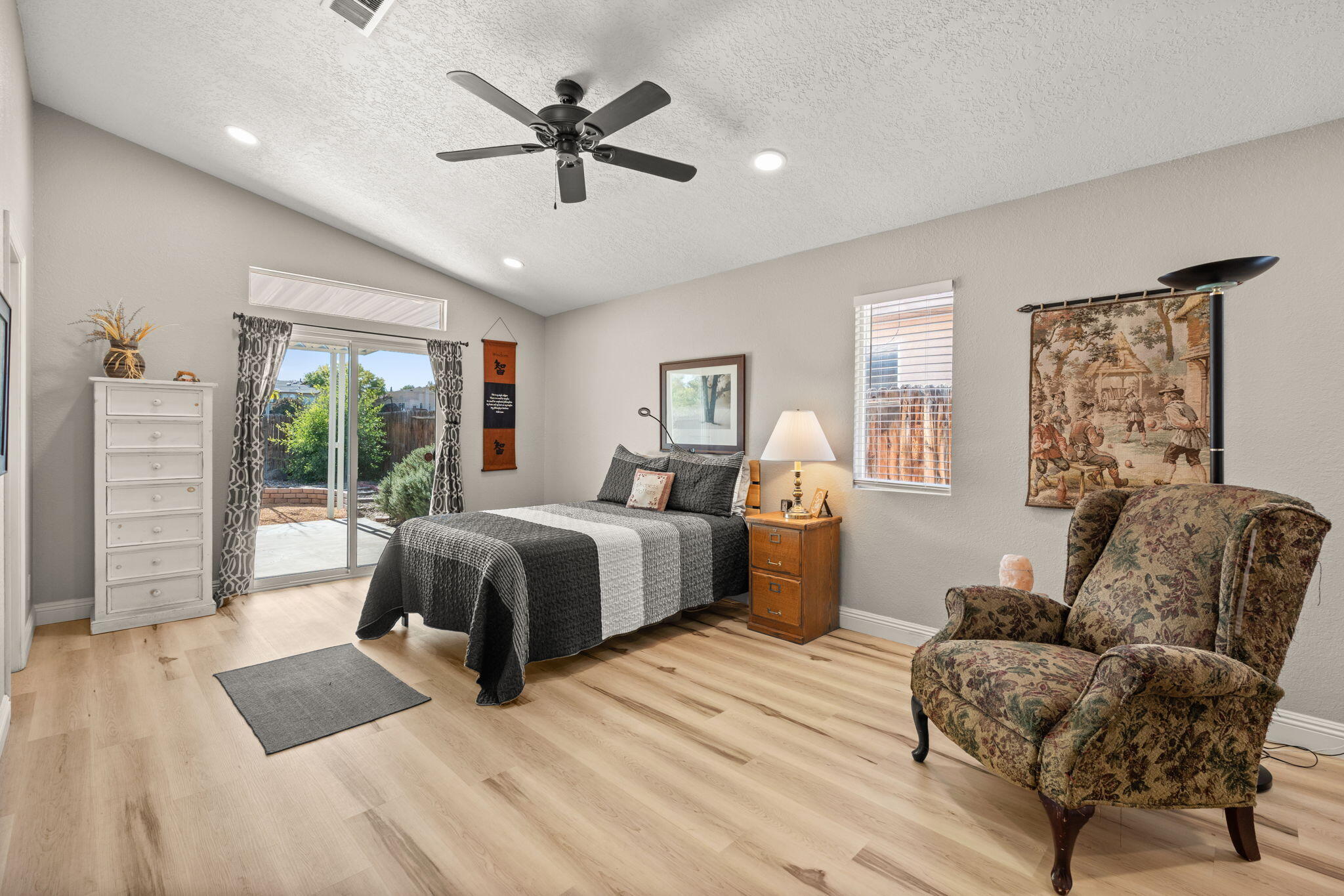 4428 Loren Avenue NW