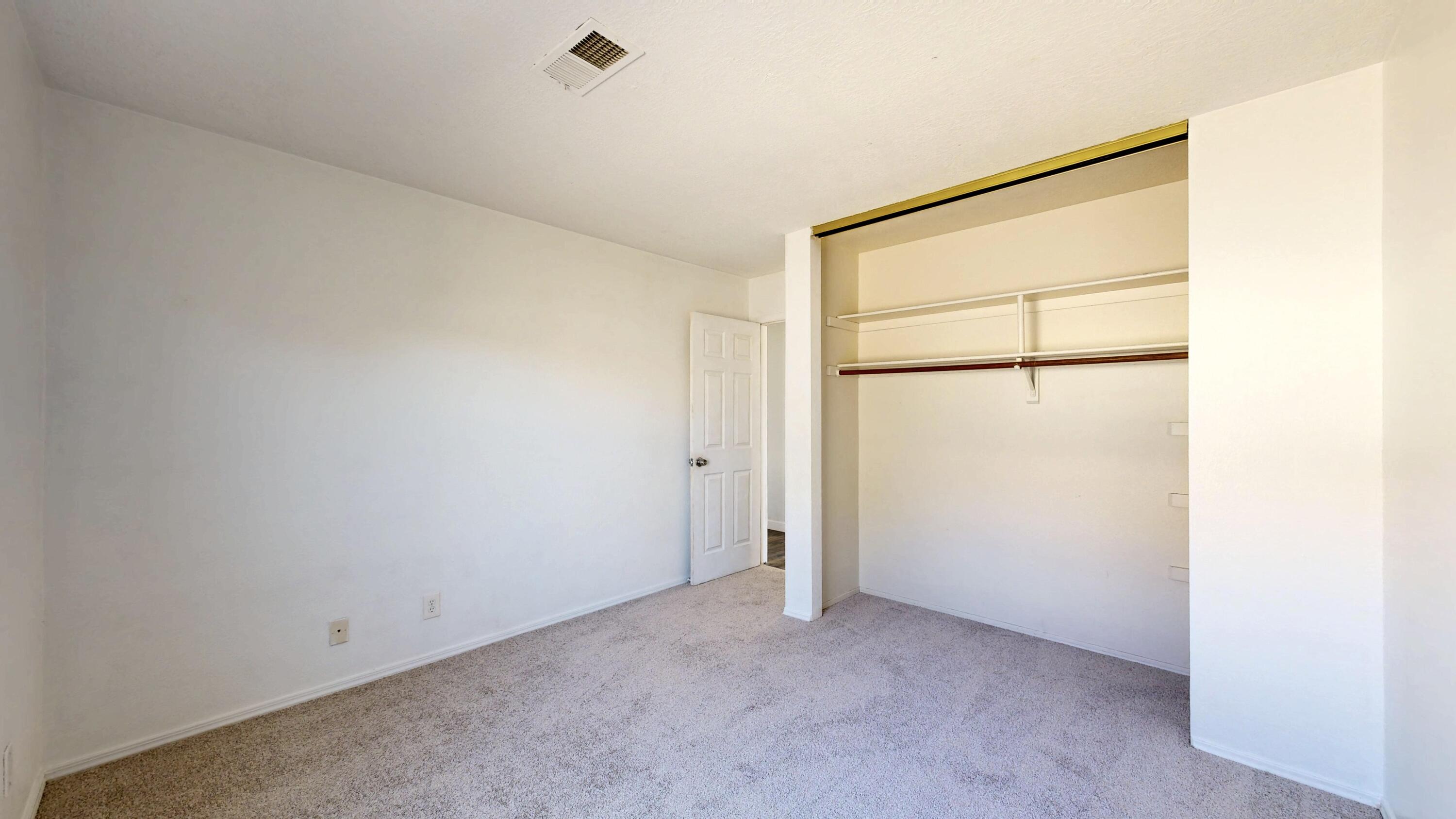 4956 Chromium Drive NE