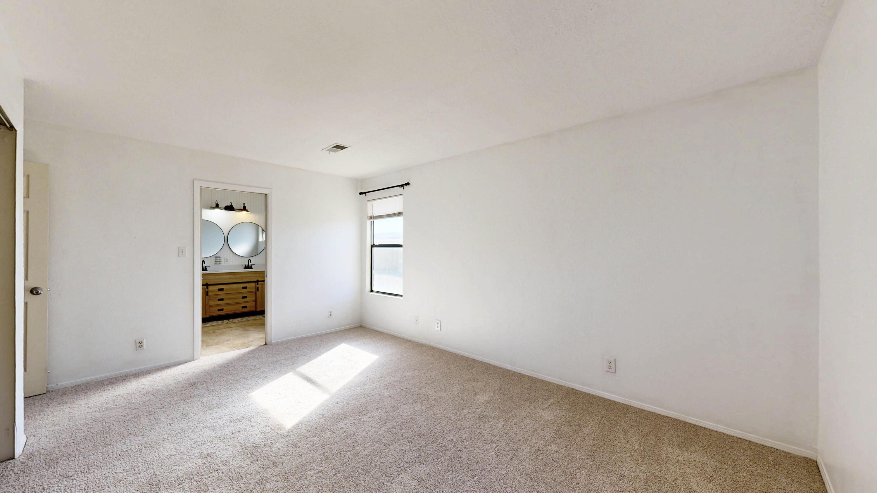 4956 Chromium Drive NE