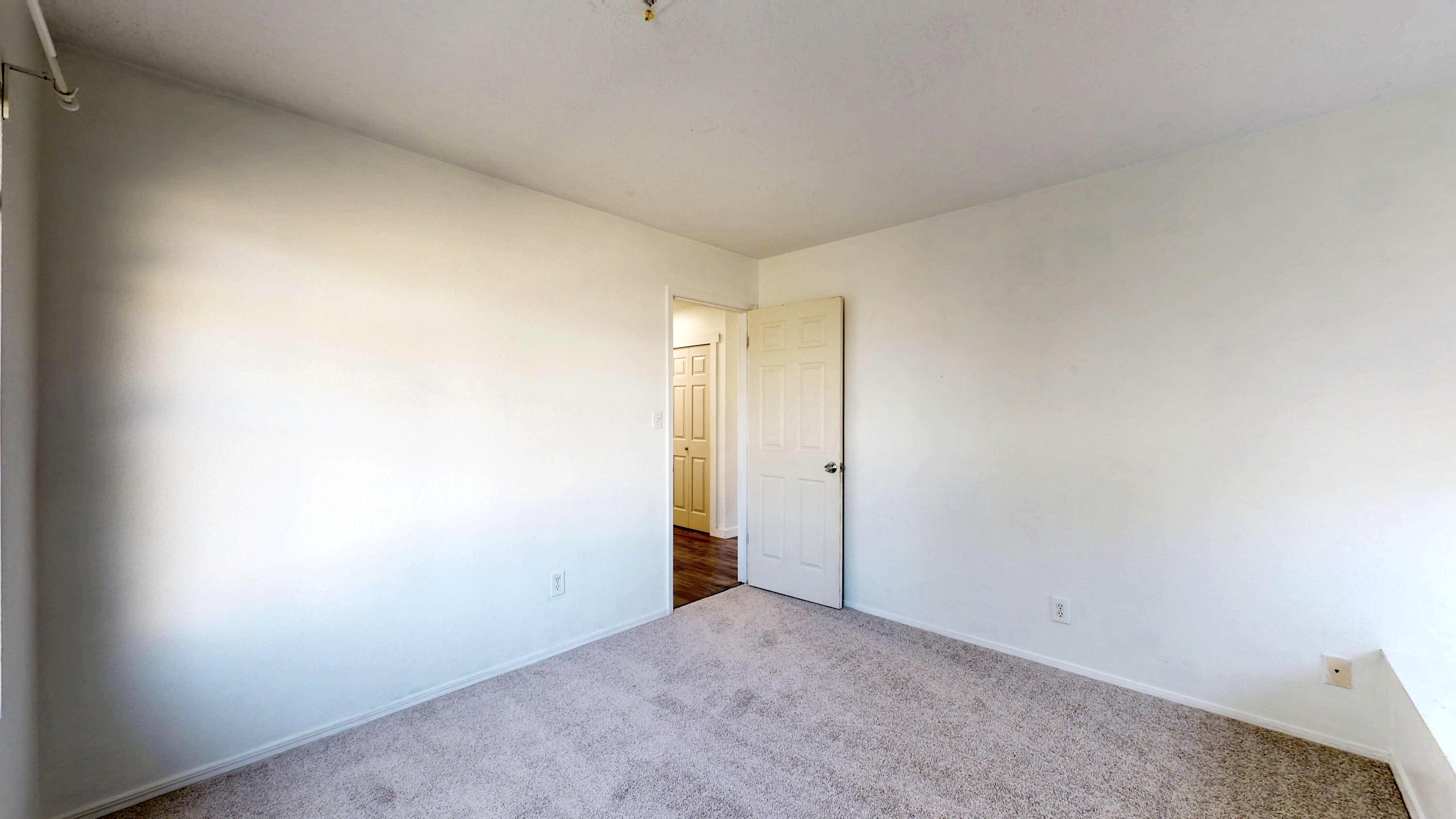 4956 Chromium Drive NE