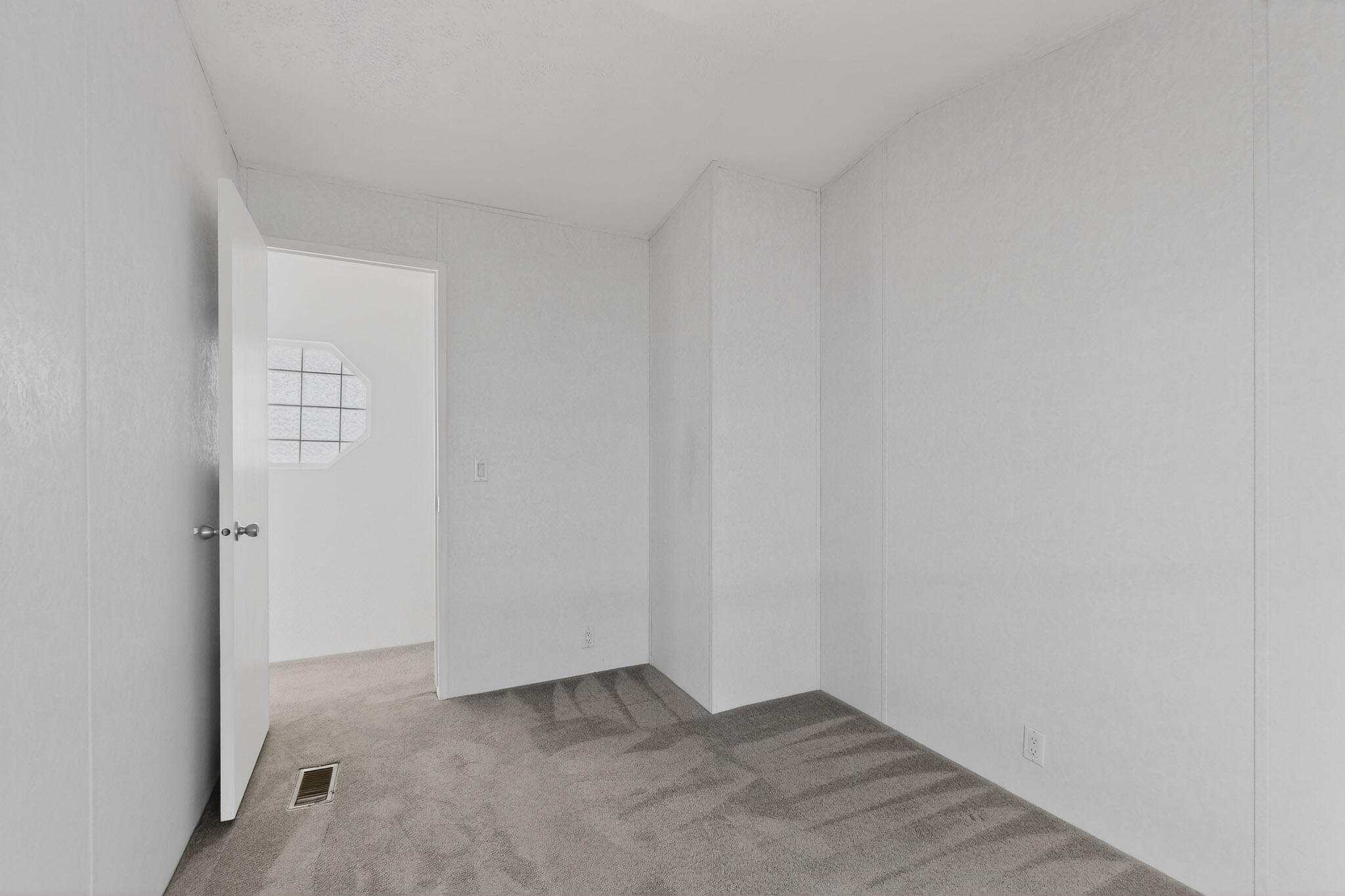 7225 Remington Drive NE