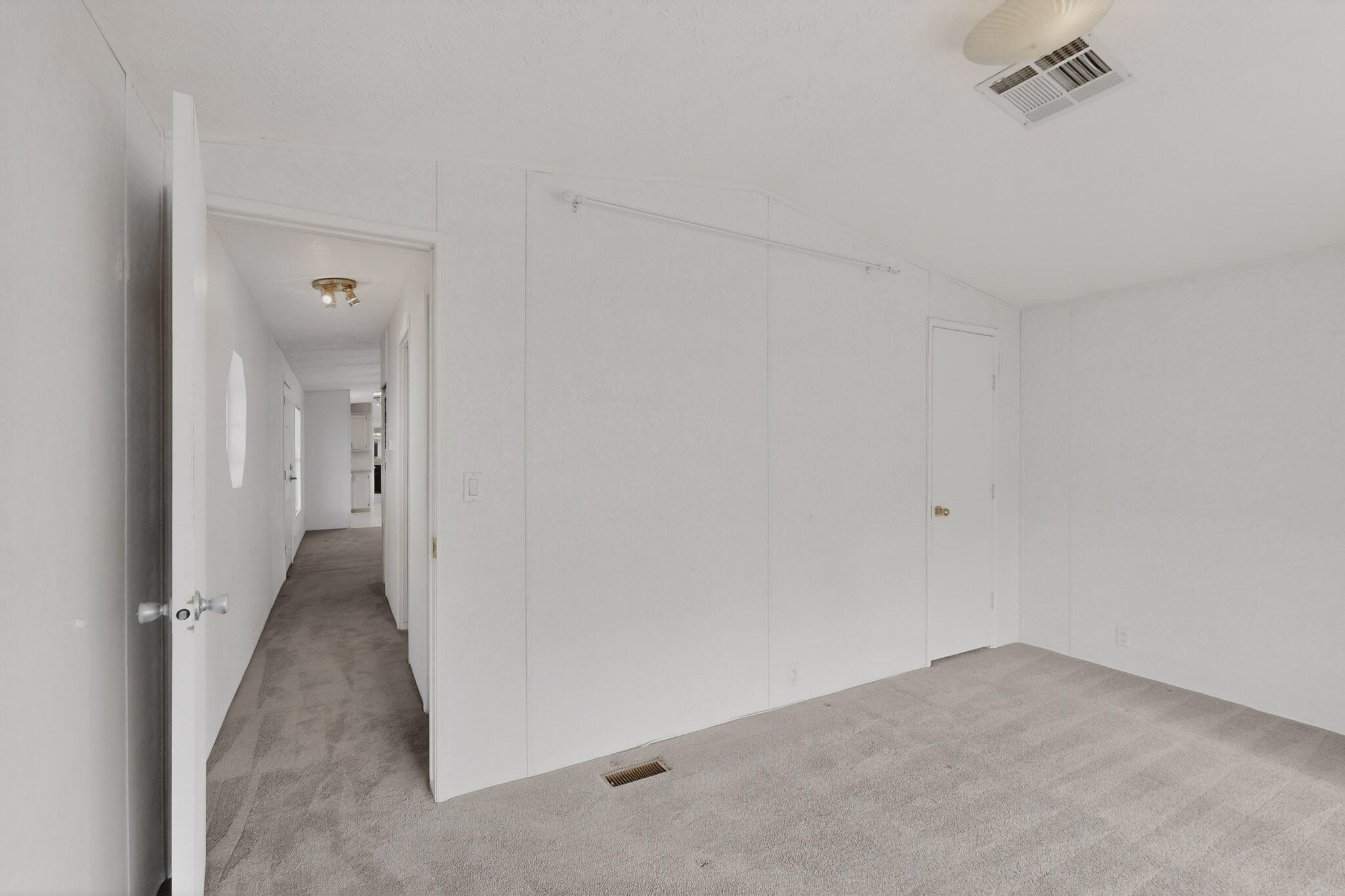 7225 Remington Drive NE