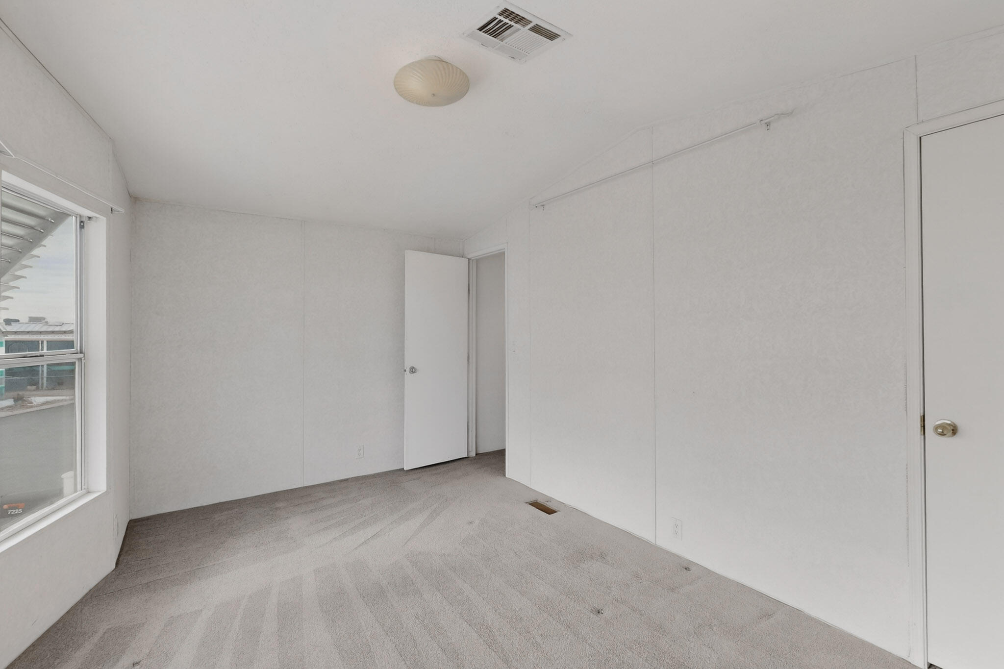 7225 Remington Drive NE