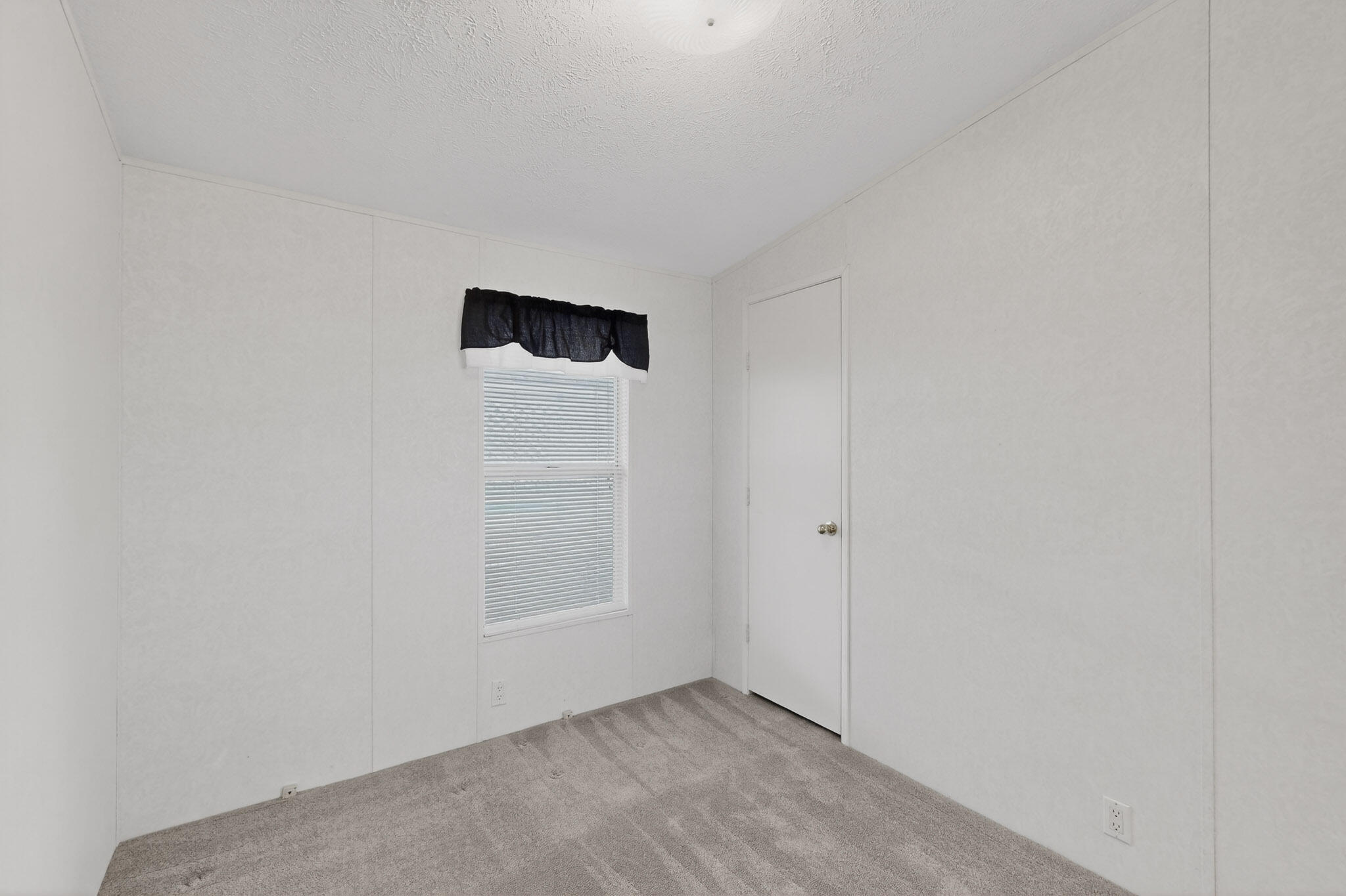 7225 Remington Drive NE