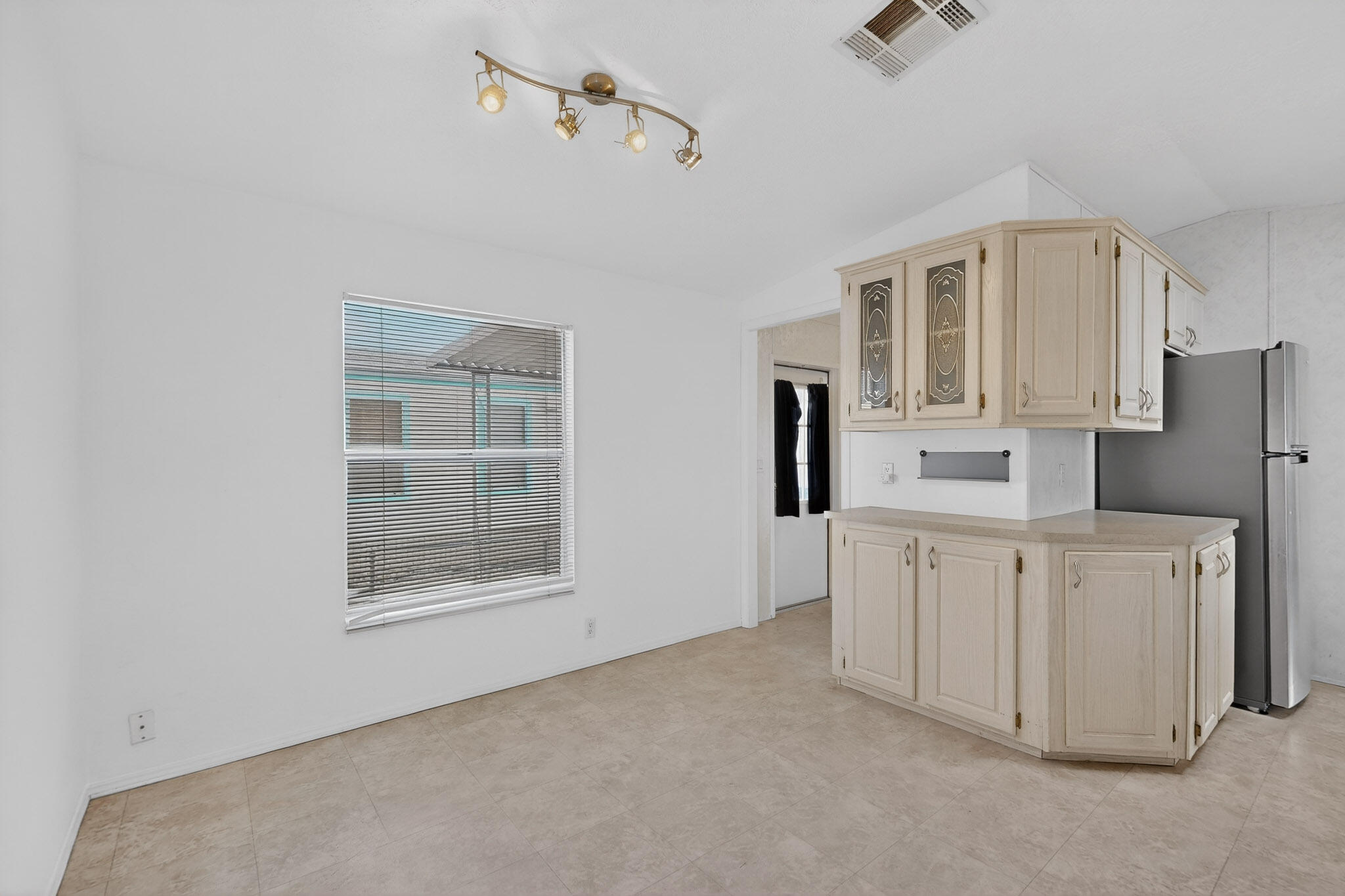 7225 Remington Drive NE