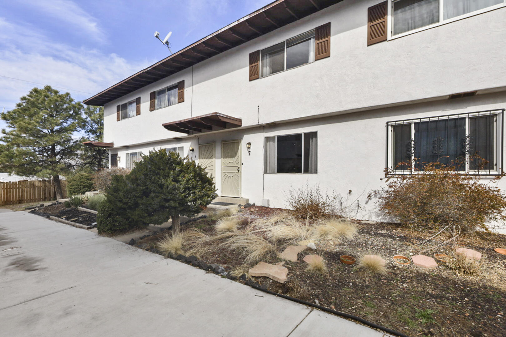 1121 Chelwood Park Boulevard NE APT 7