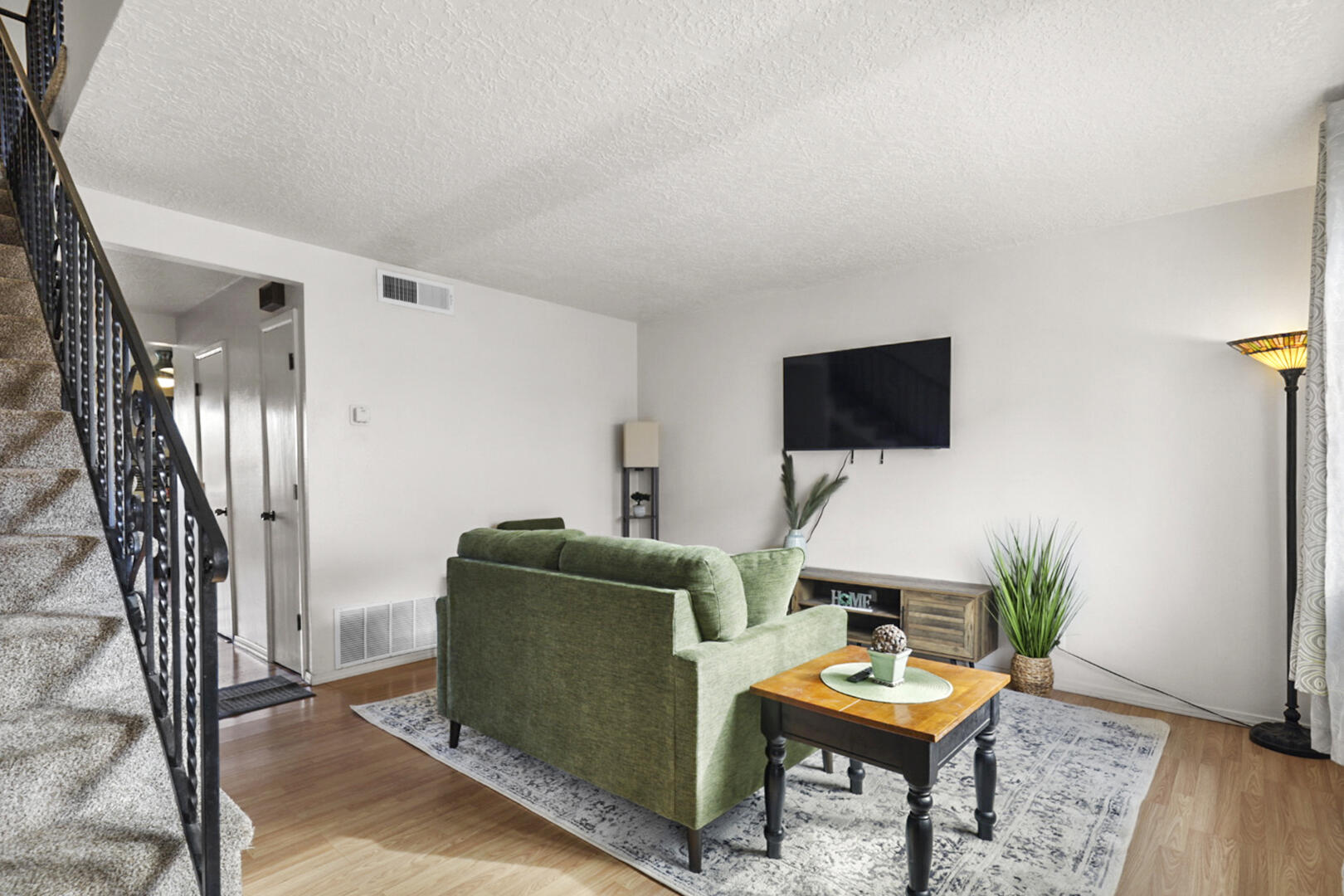 1121 Chelwood Park Boulevard NE APT 7