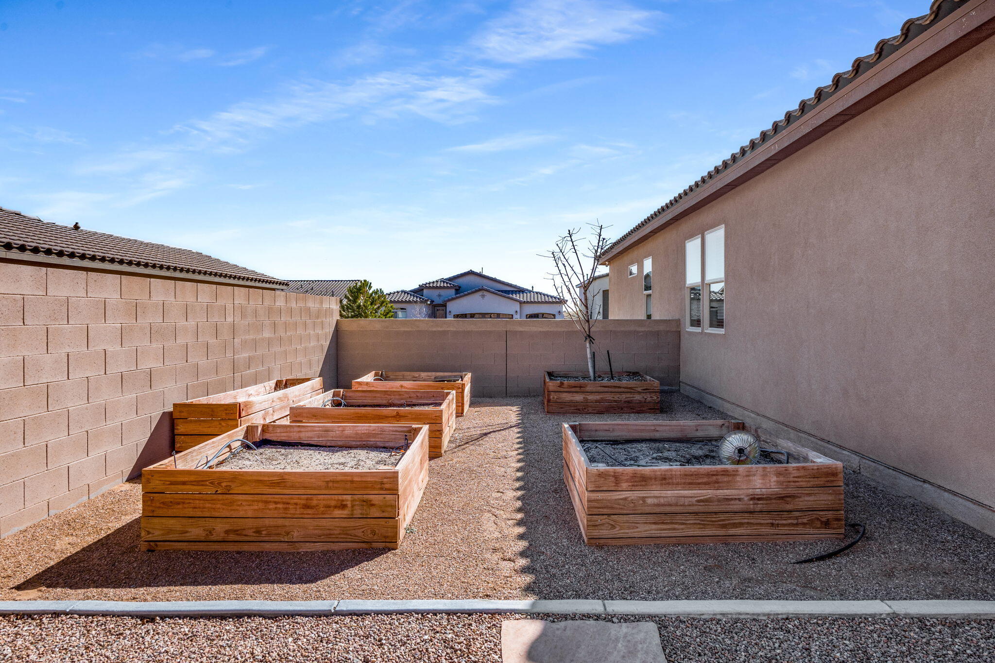 1914 Castle Peak Loop NE