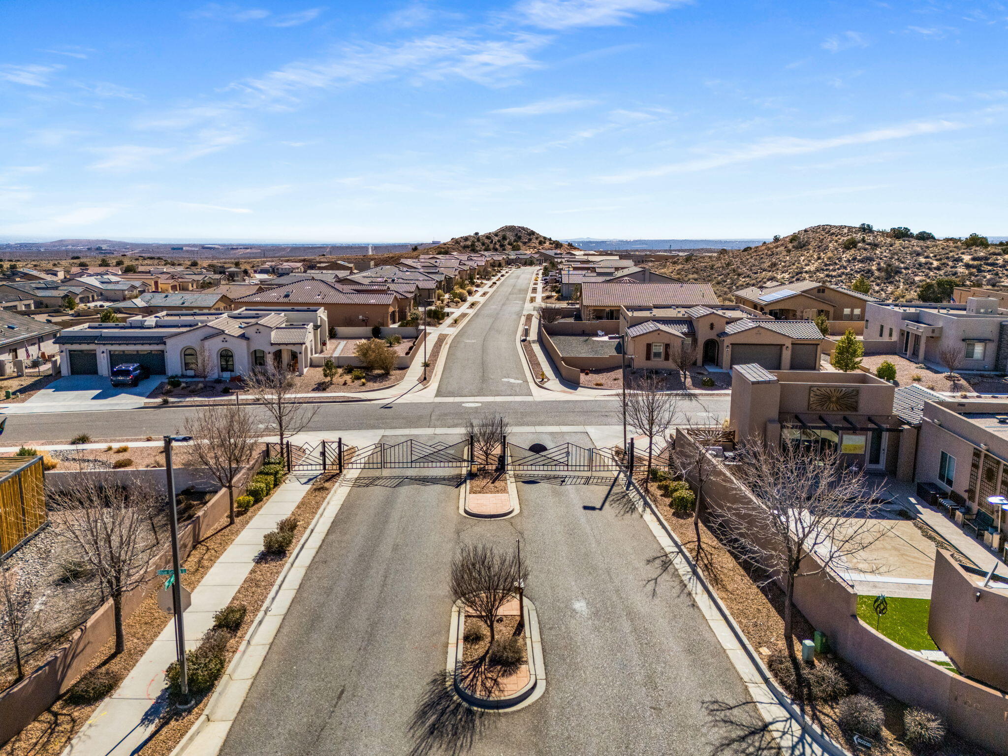 1914 Castle Peak Loop NE