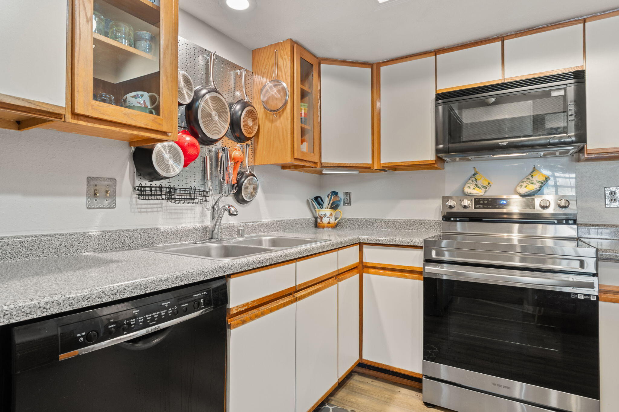 809 Country Club Drive SE APT 1A