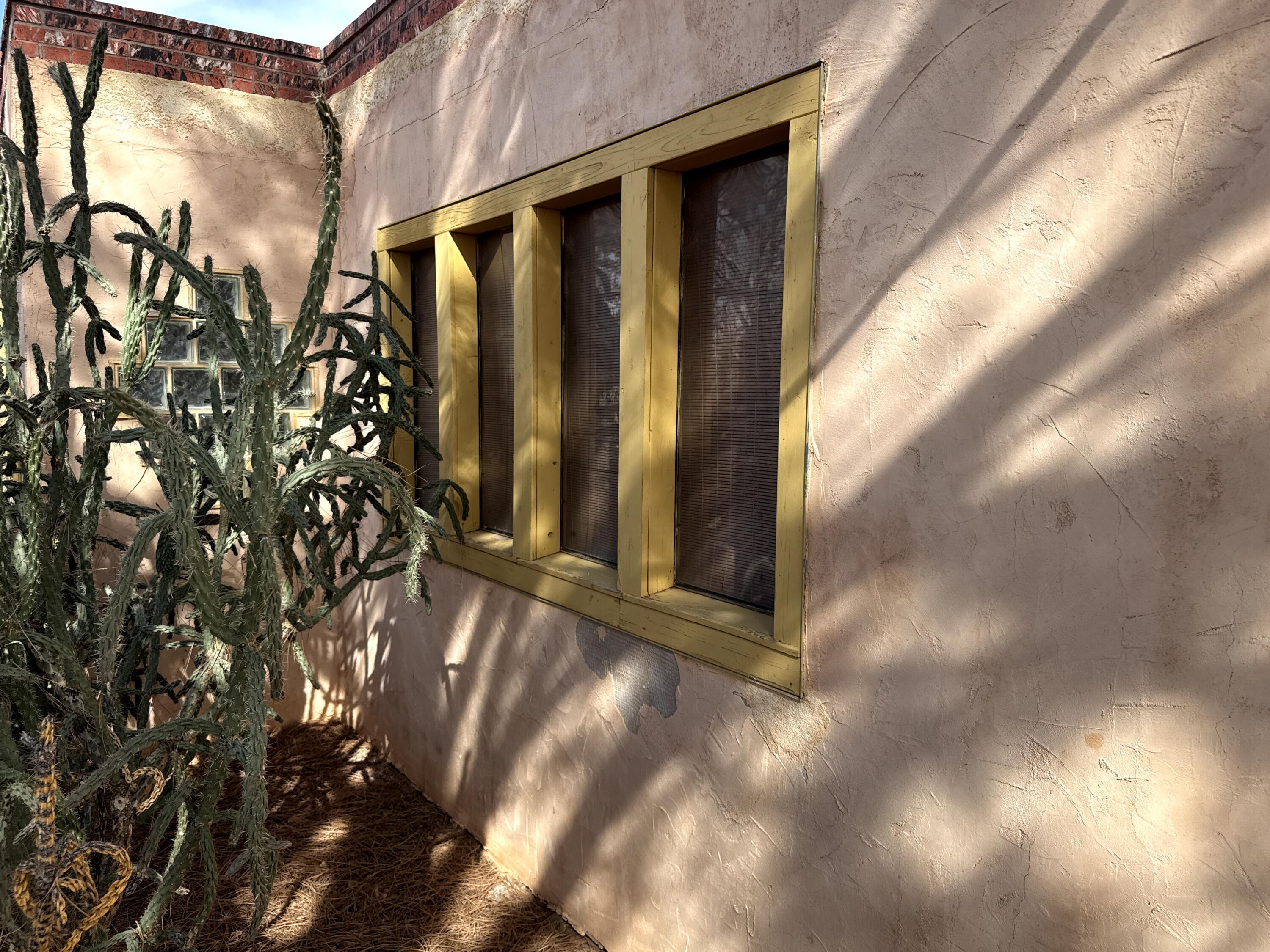 37 Mallette Drive NW