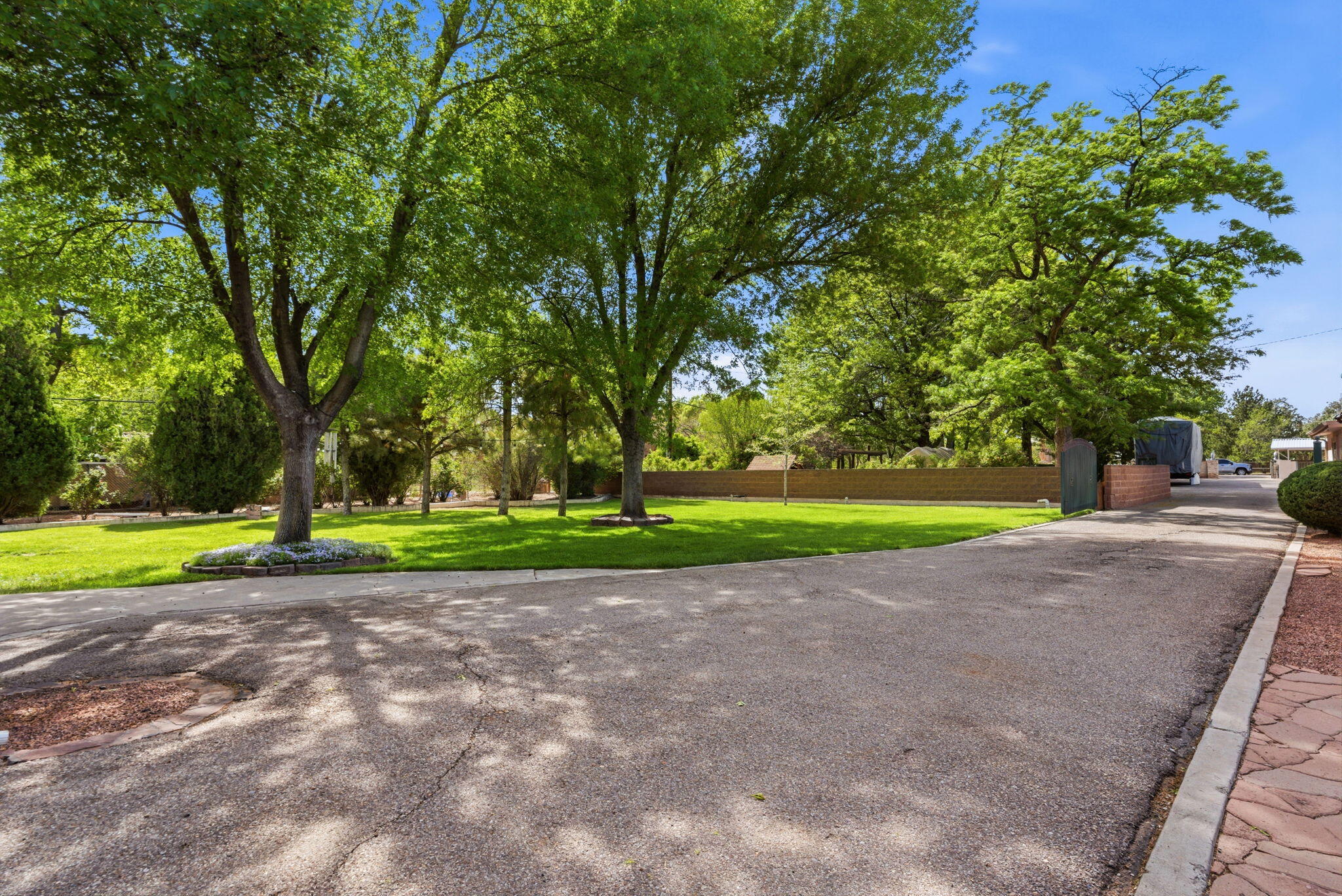10020 Loretta Drive NW