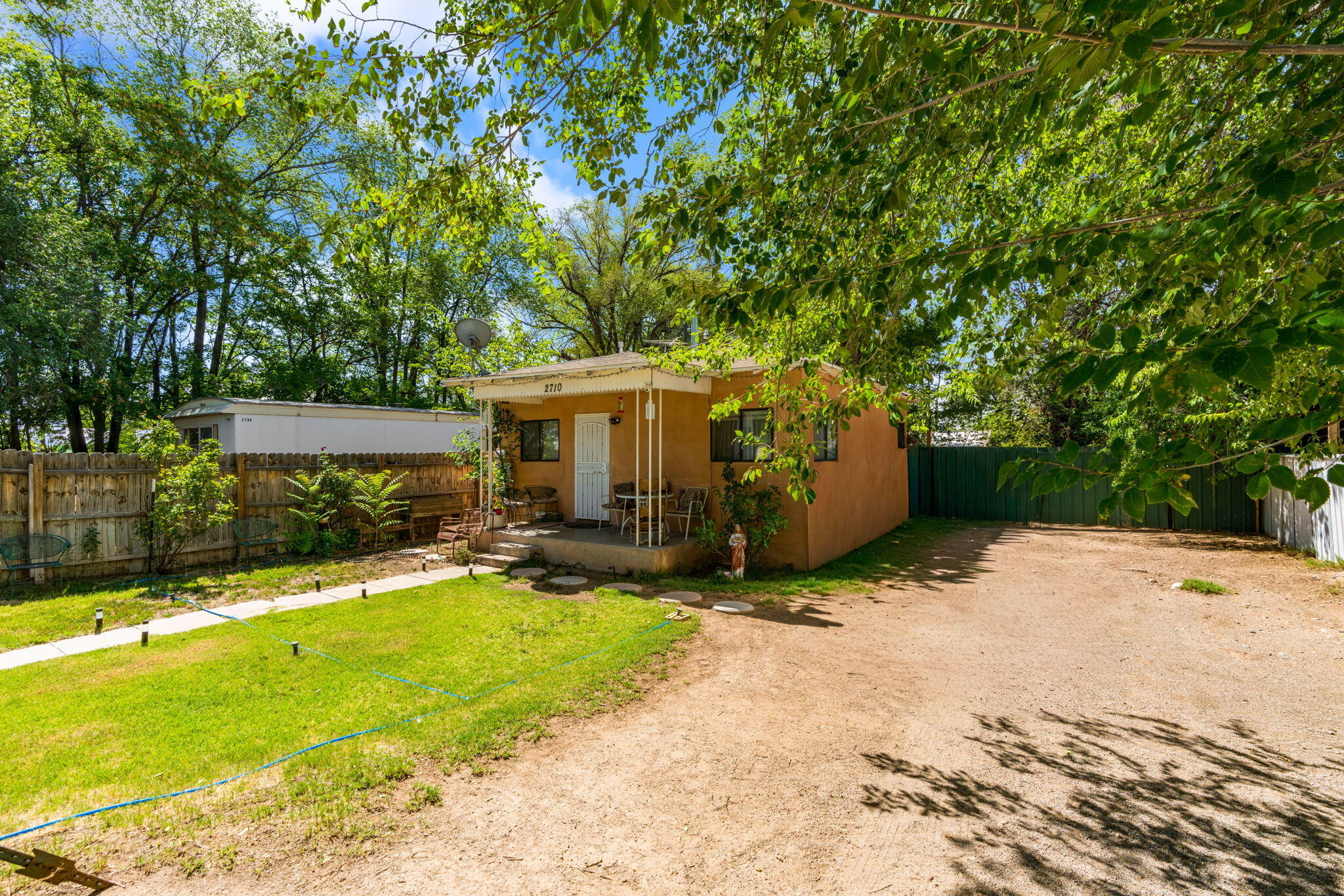 2706/2710 Granada Road SW