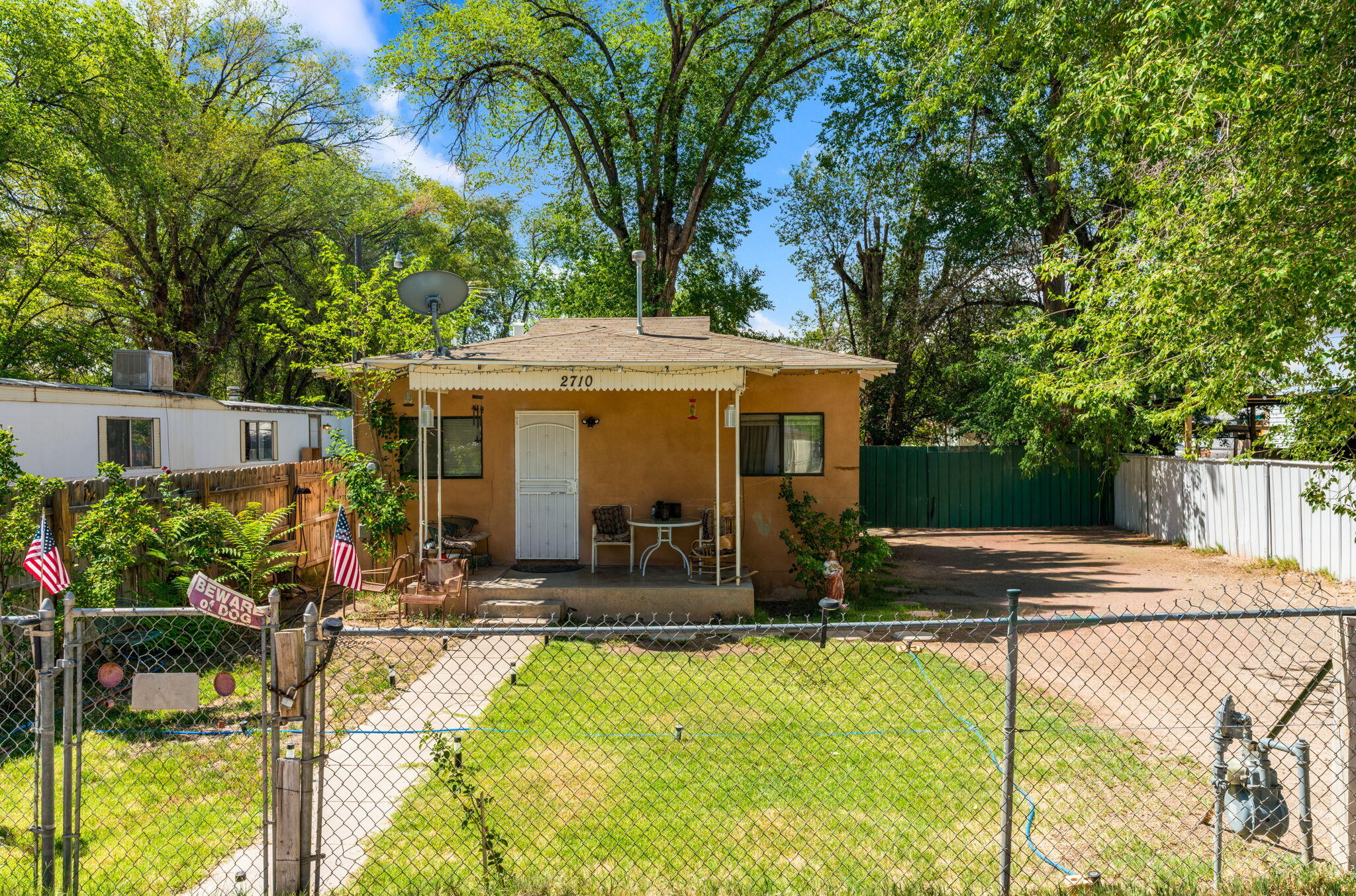 2706/2710 Granada Road SW