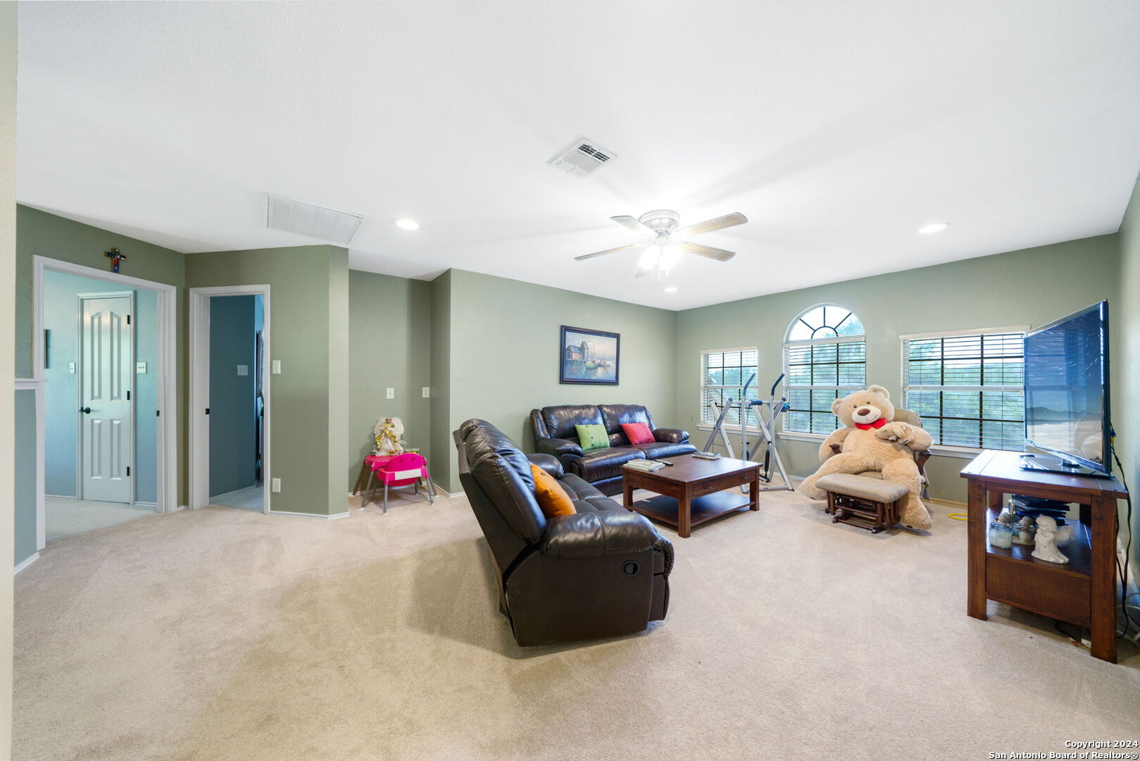 118 KENDALL VIEW DR