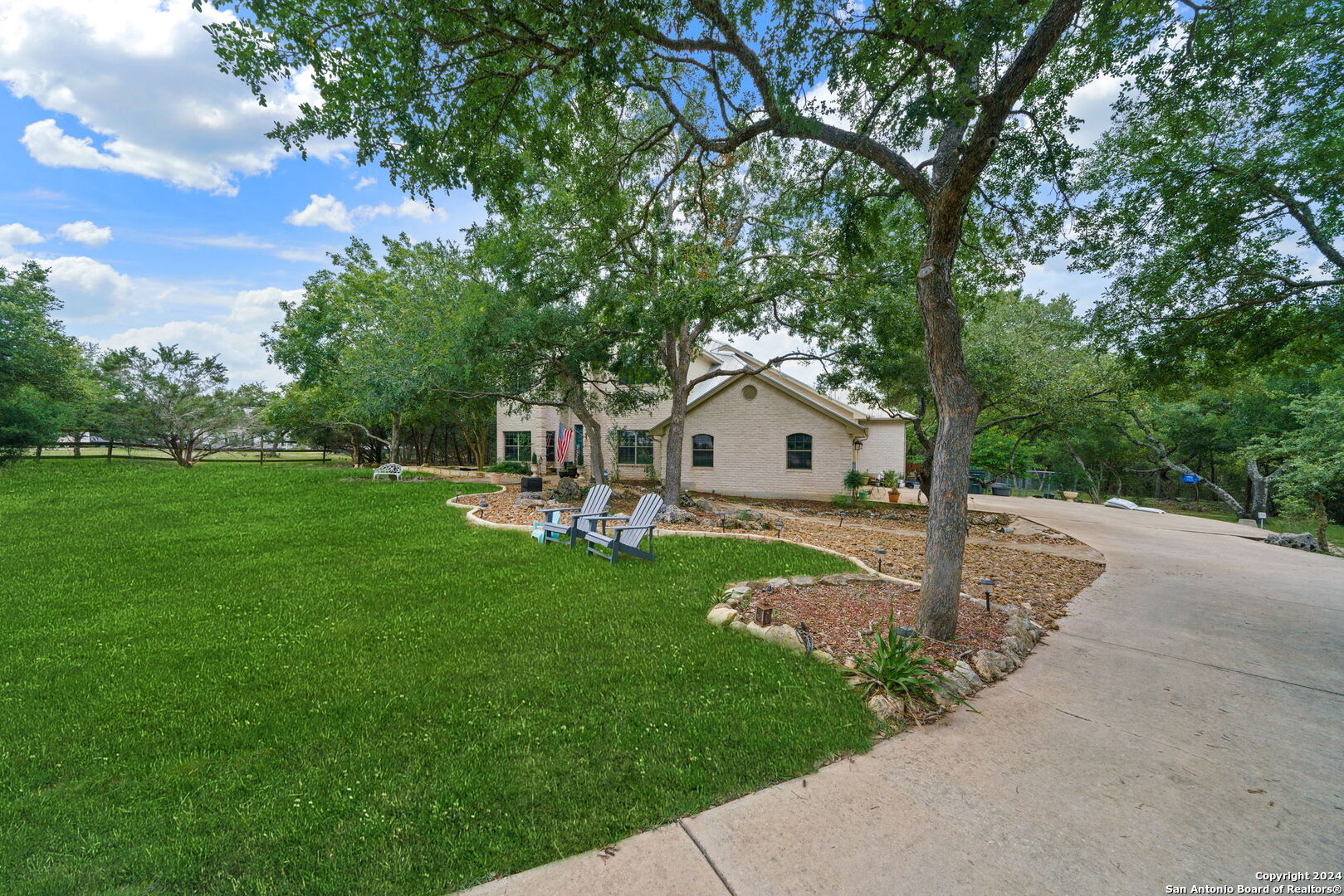 118 KENDALL VIEW DR