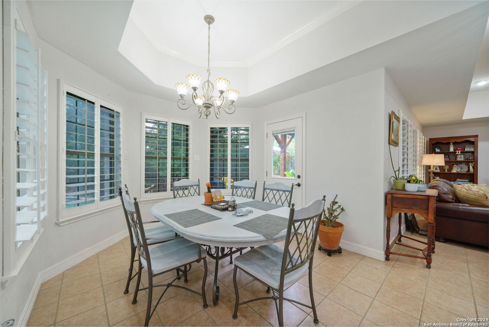 118 KENDALL VIEW DR