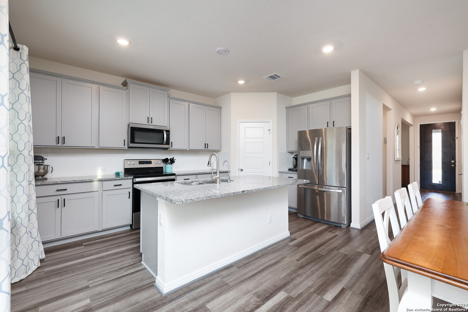 3051 Mondavi Crest