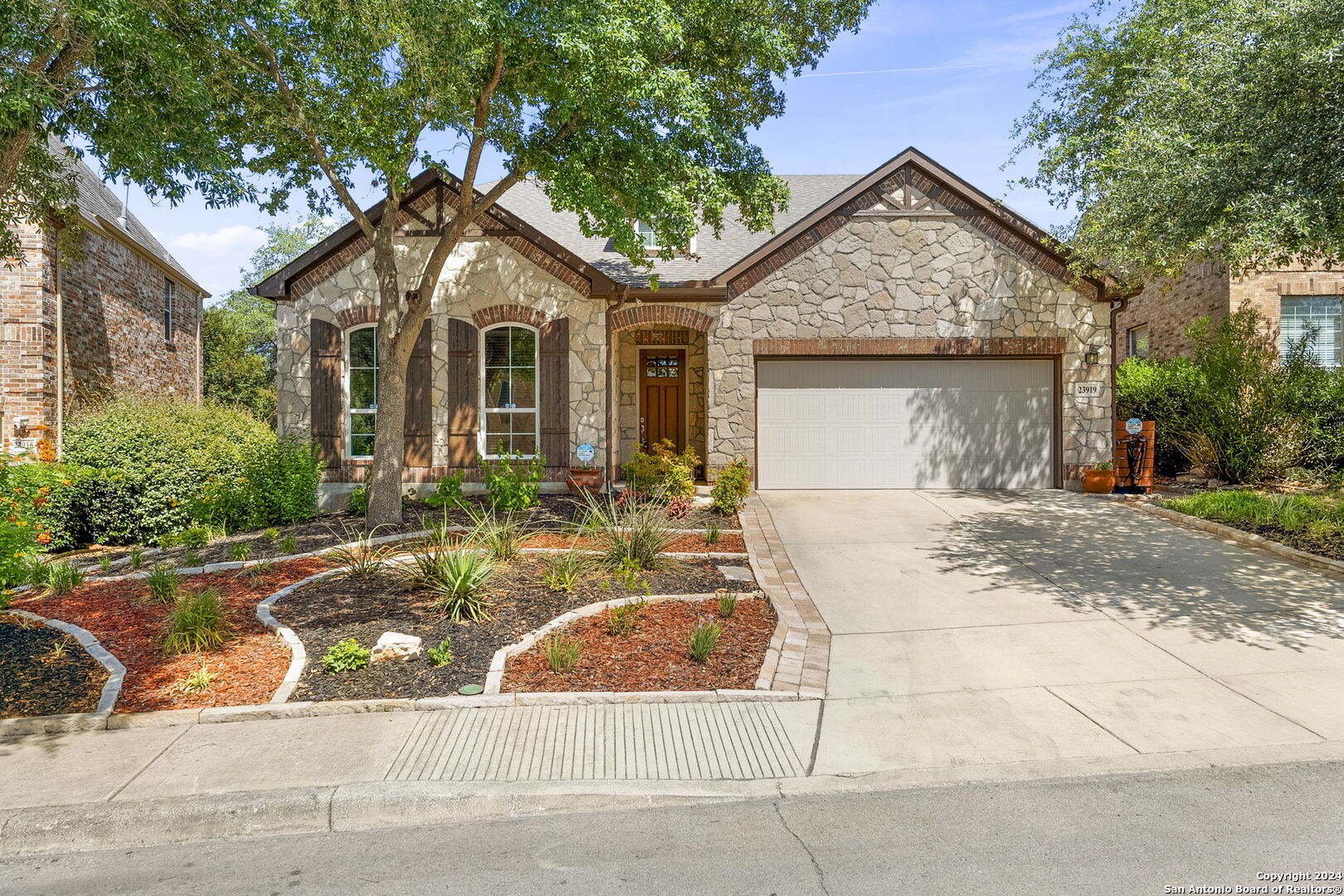 23919 WATERHOLE LN