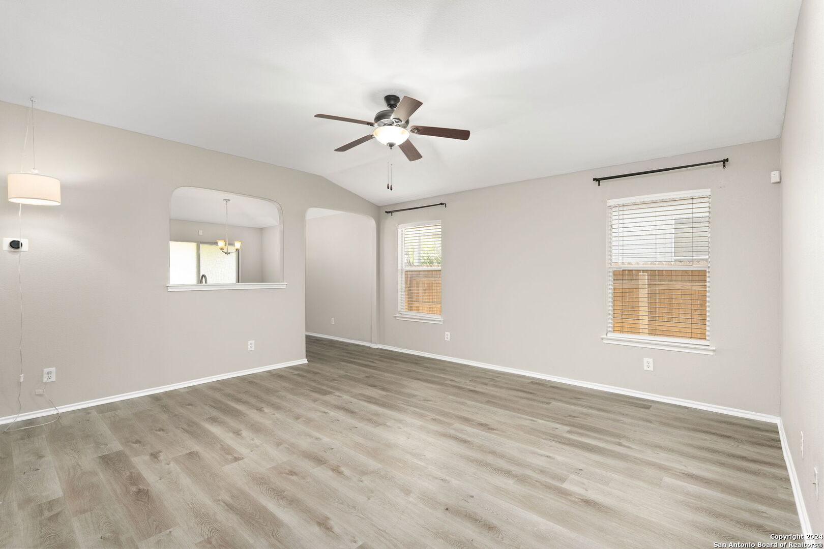 7351 LYIA BRANCH