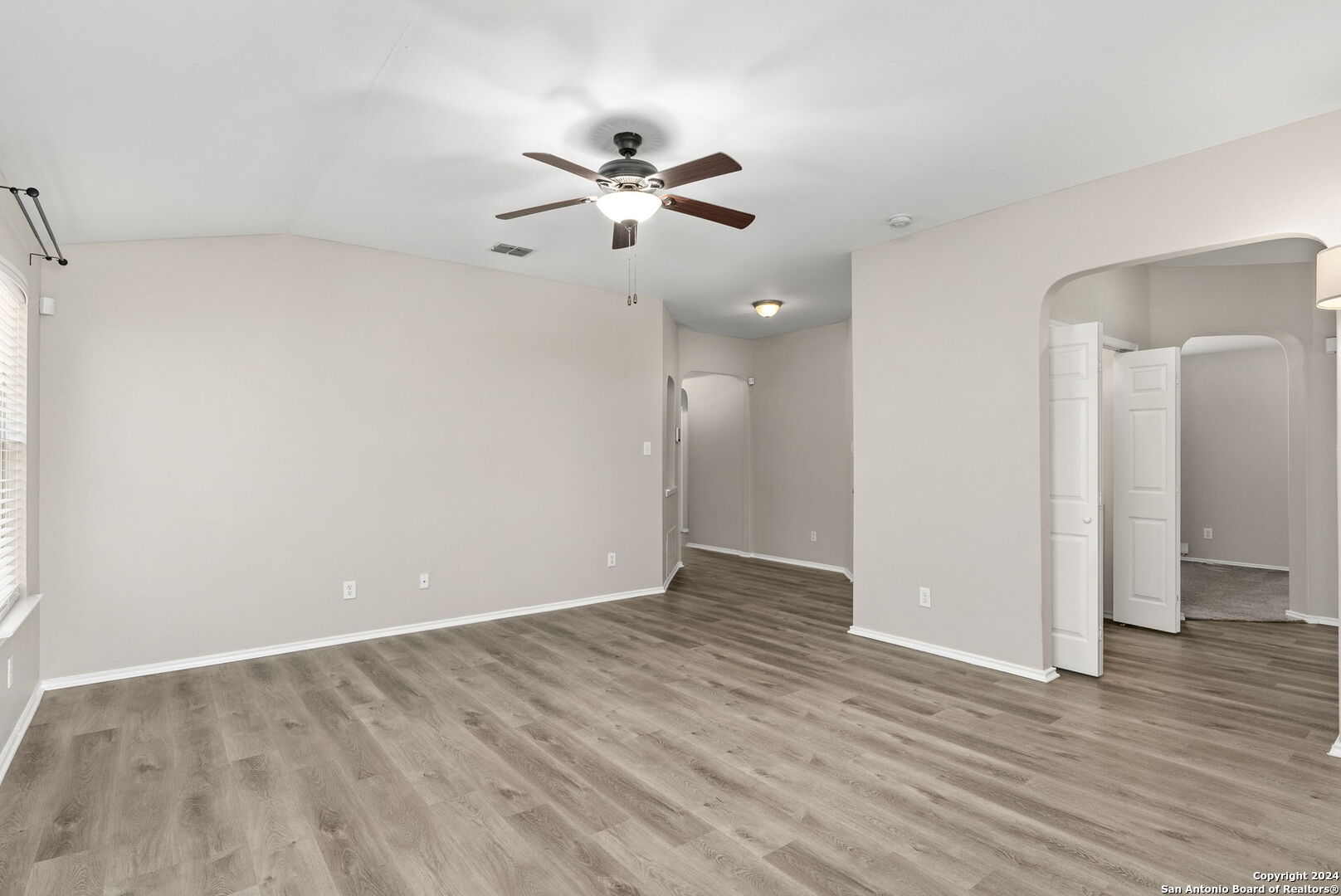 7351 LYIA BRANCH