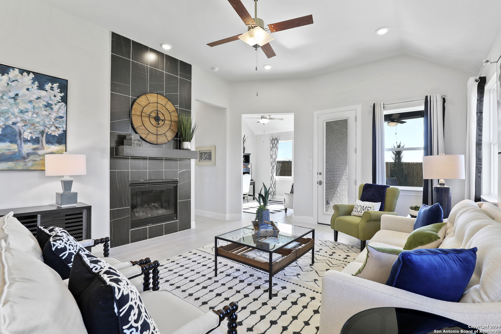 1735 Heritage Maples