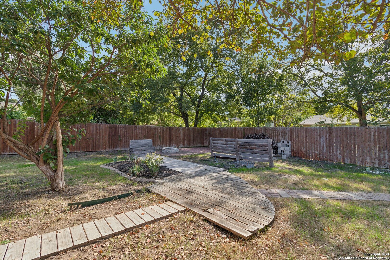 4418 EL SIMPATICO ST