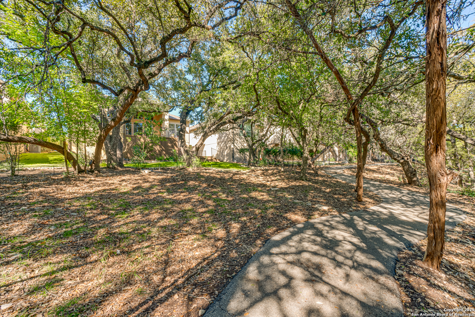 4642 AMOROSA WAY