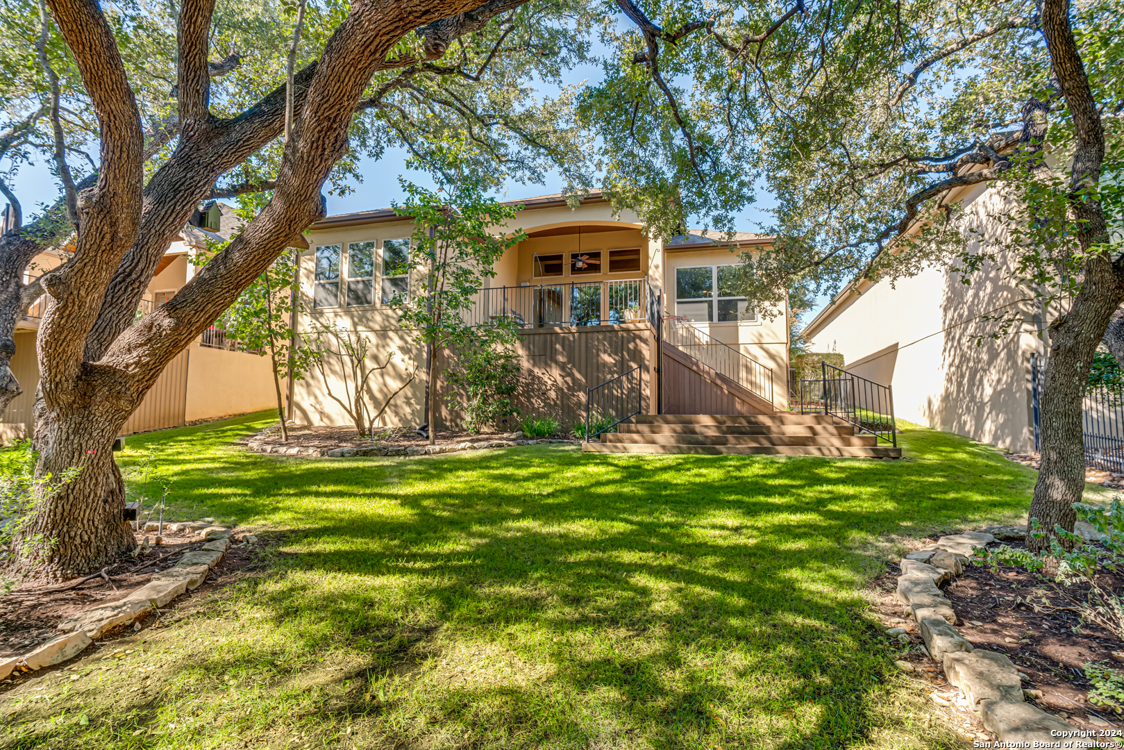 4642 AMOROSA WAY