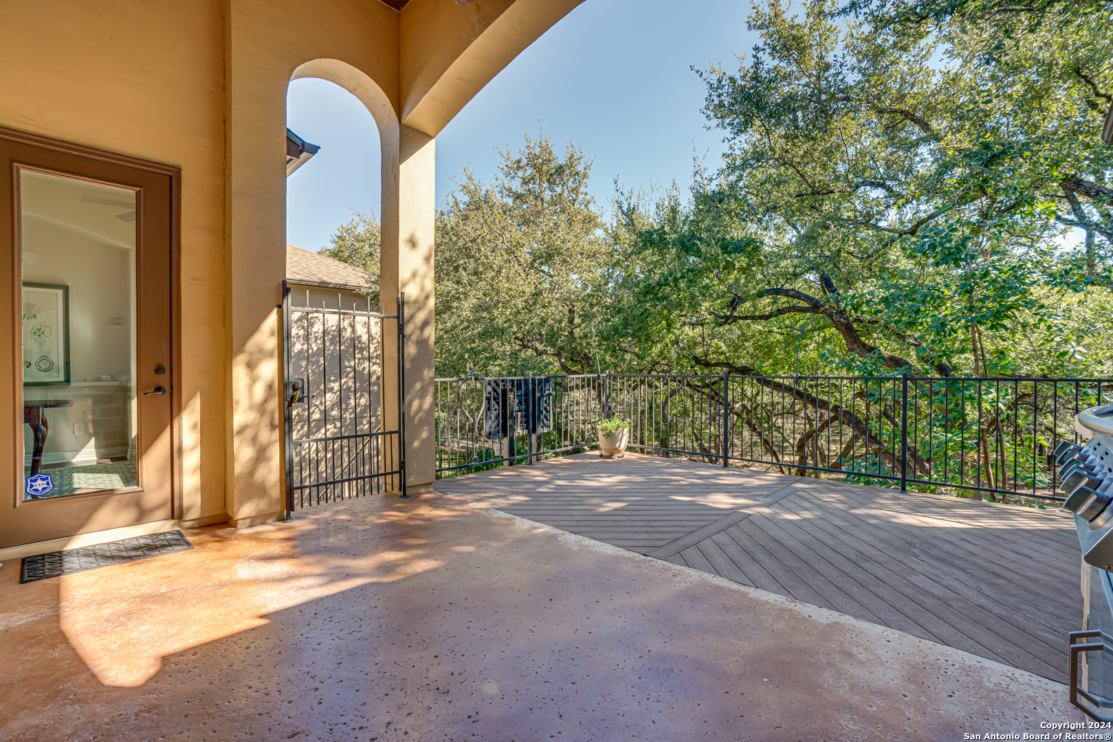 4642 AMOROSA WAY