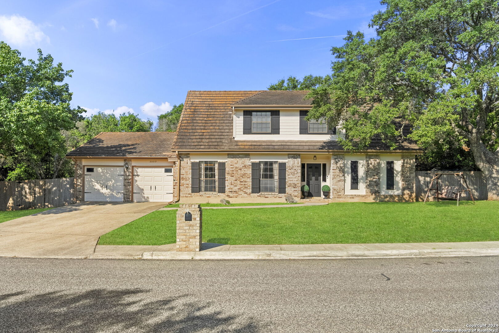 20019 ENCINO RIDGE ST