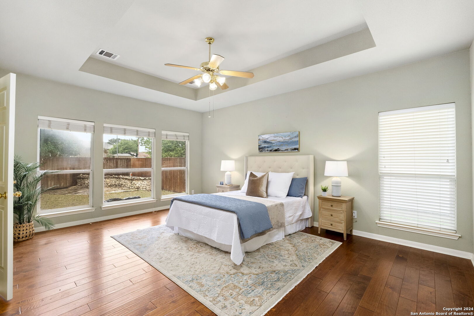 2415 REDLAND MESA