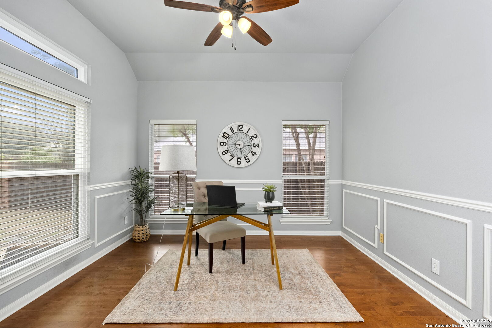 2415 REDLAND MESA