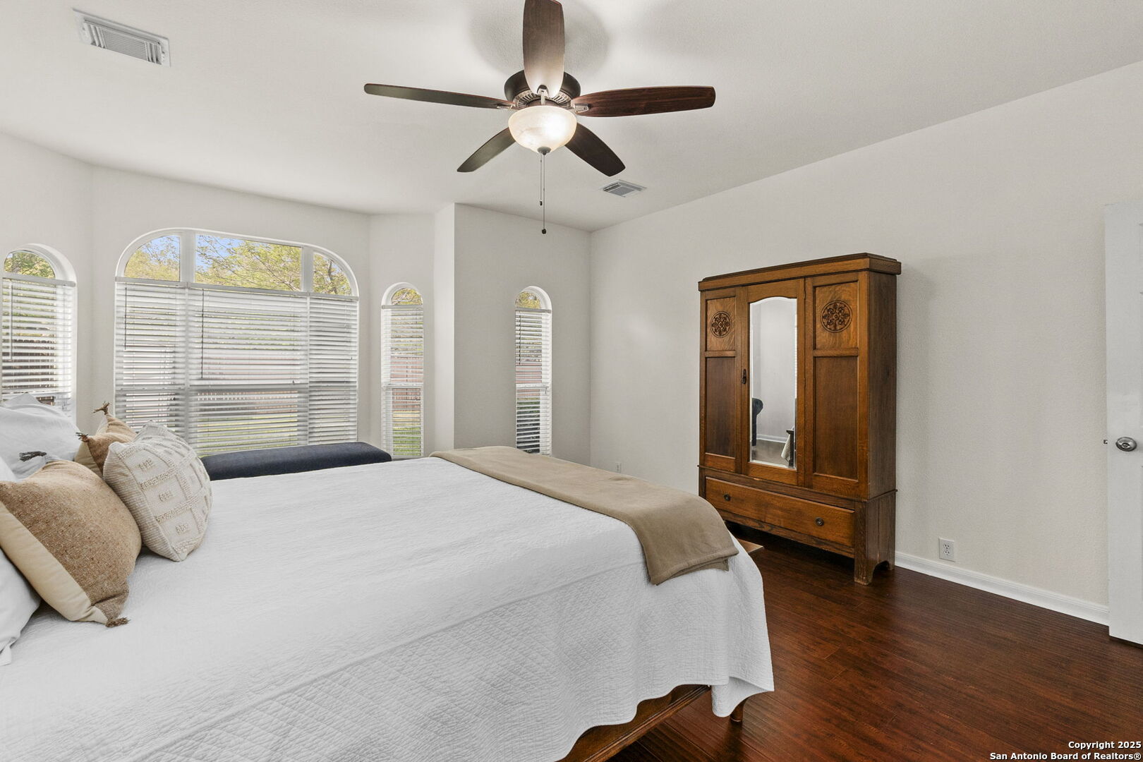 1511 Lookout