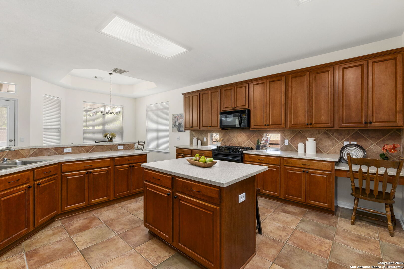 1511 Lookout